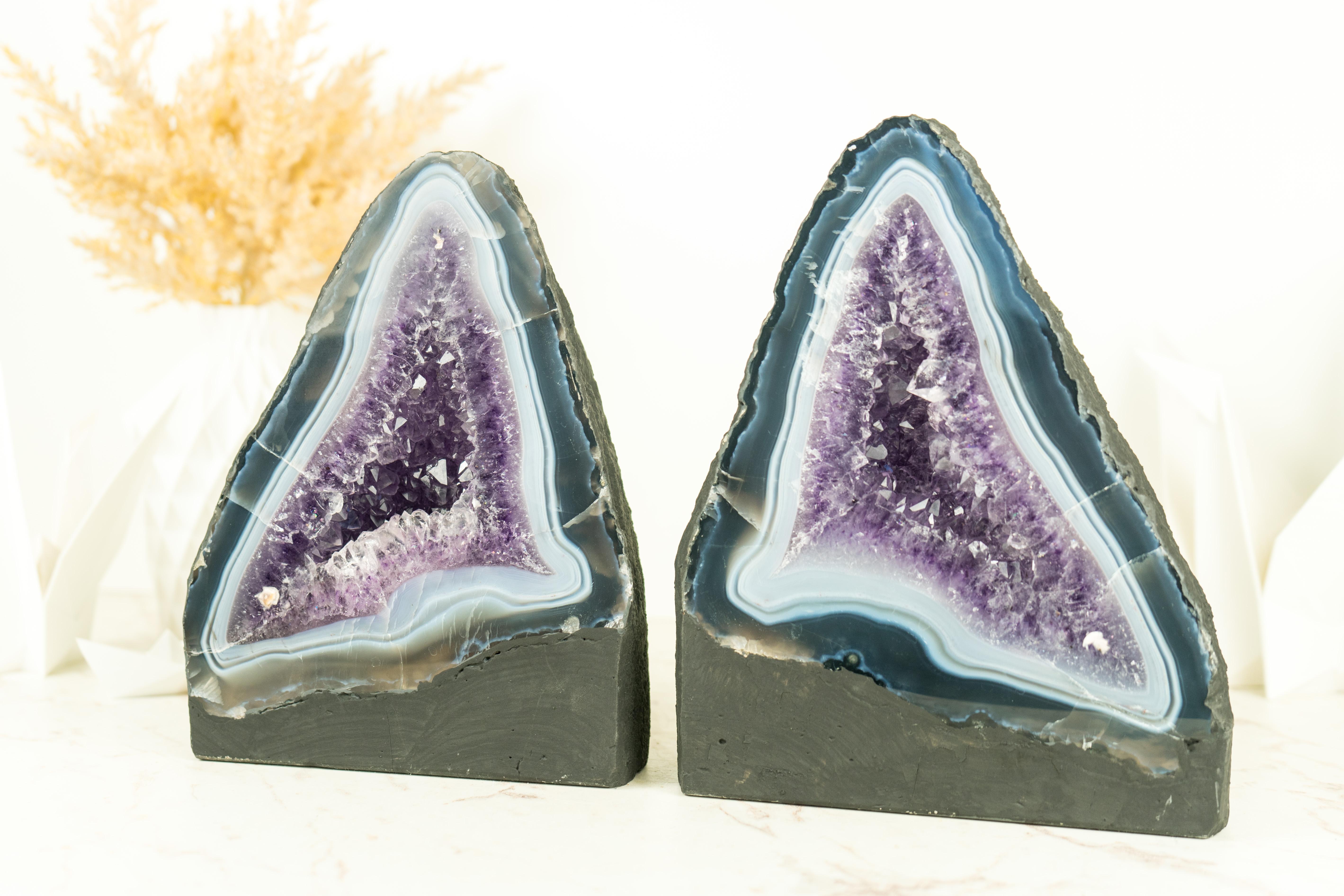 Contemporary Pair of Book-Matching Blue Lace Agate Geodes with Crystal Amethyst For Sale