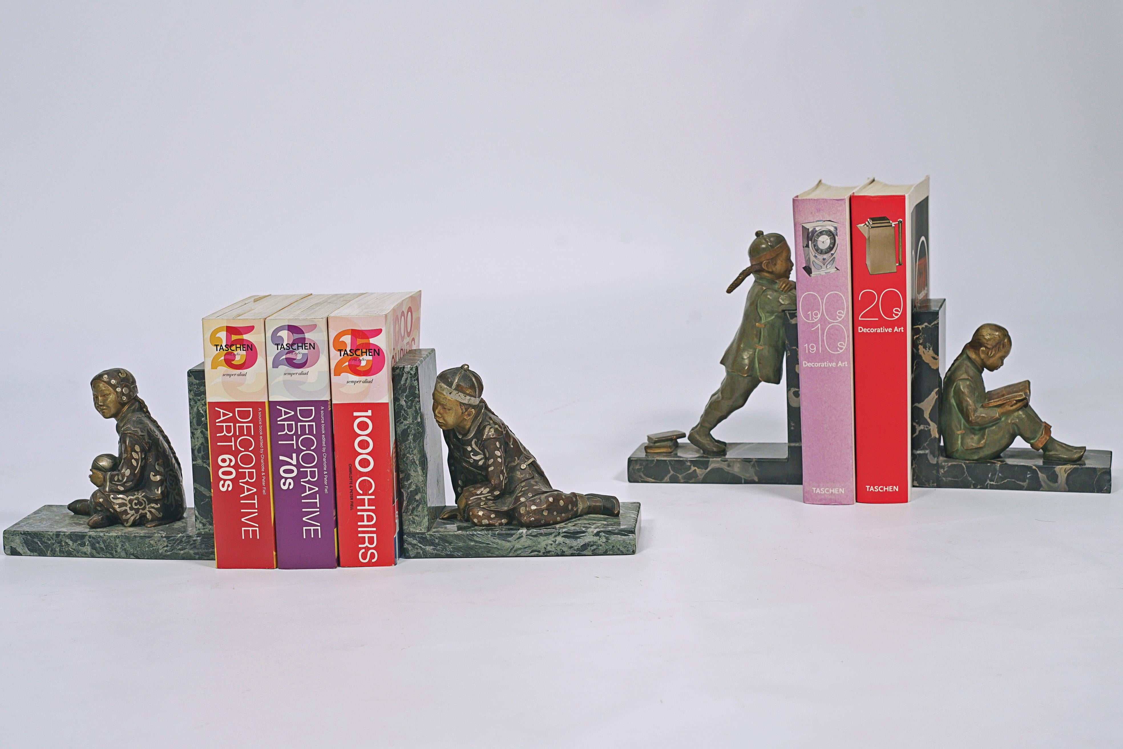 Anglais Paire de serre-livres designés par Hester Mabel White en vente