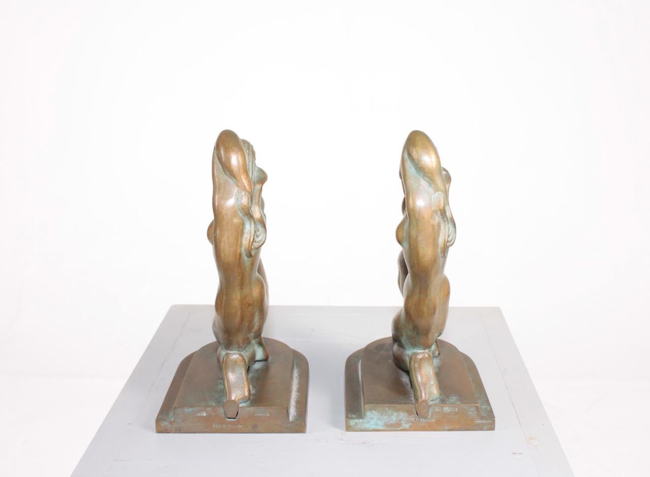 Art Deco Pair of Bookends in Patinated Bronze by Tinos, Made in Denmark, 1930s For Sale