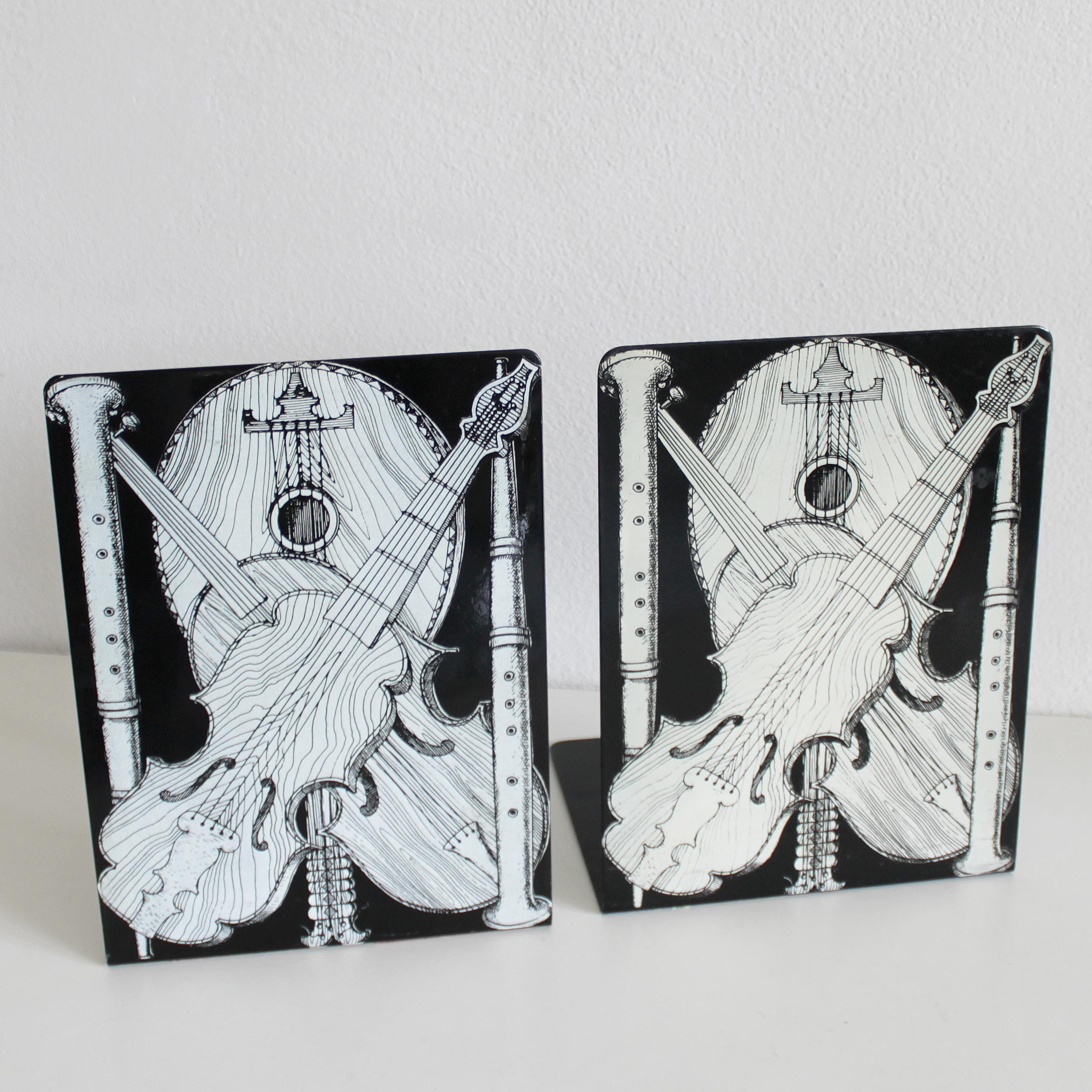 Mid-Century Modern Pair of Bookends 'Strumenti Musicali' by Piero Fornasetti, 1950-1960 For Sale