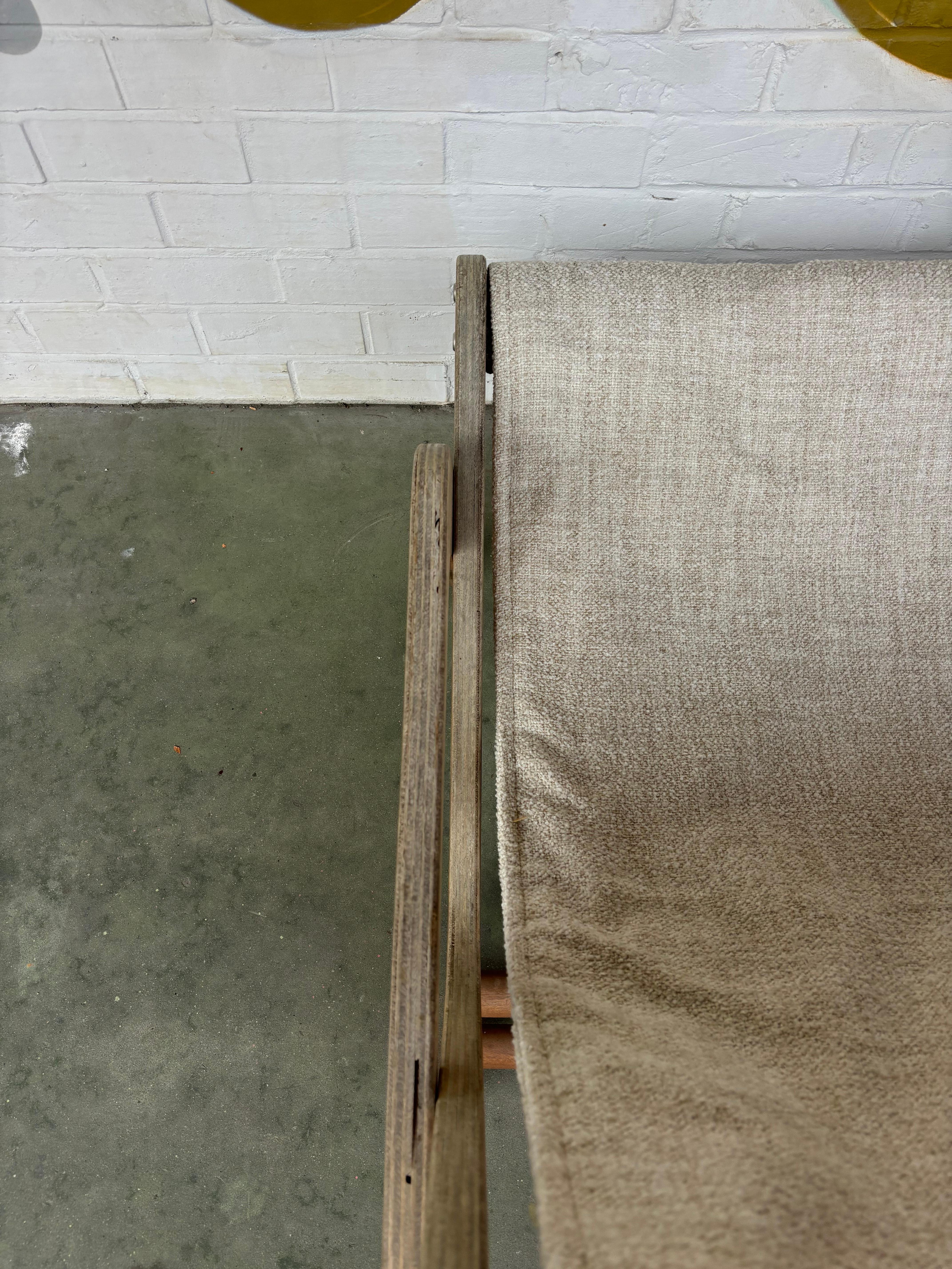 Pair of boomerang slipper chairs by Zanine Caldas For Sale 5