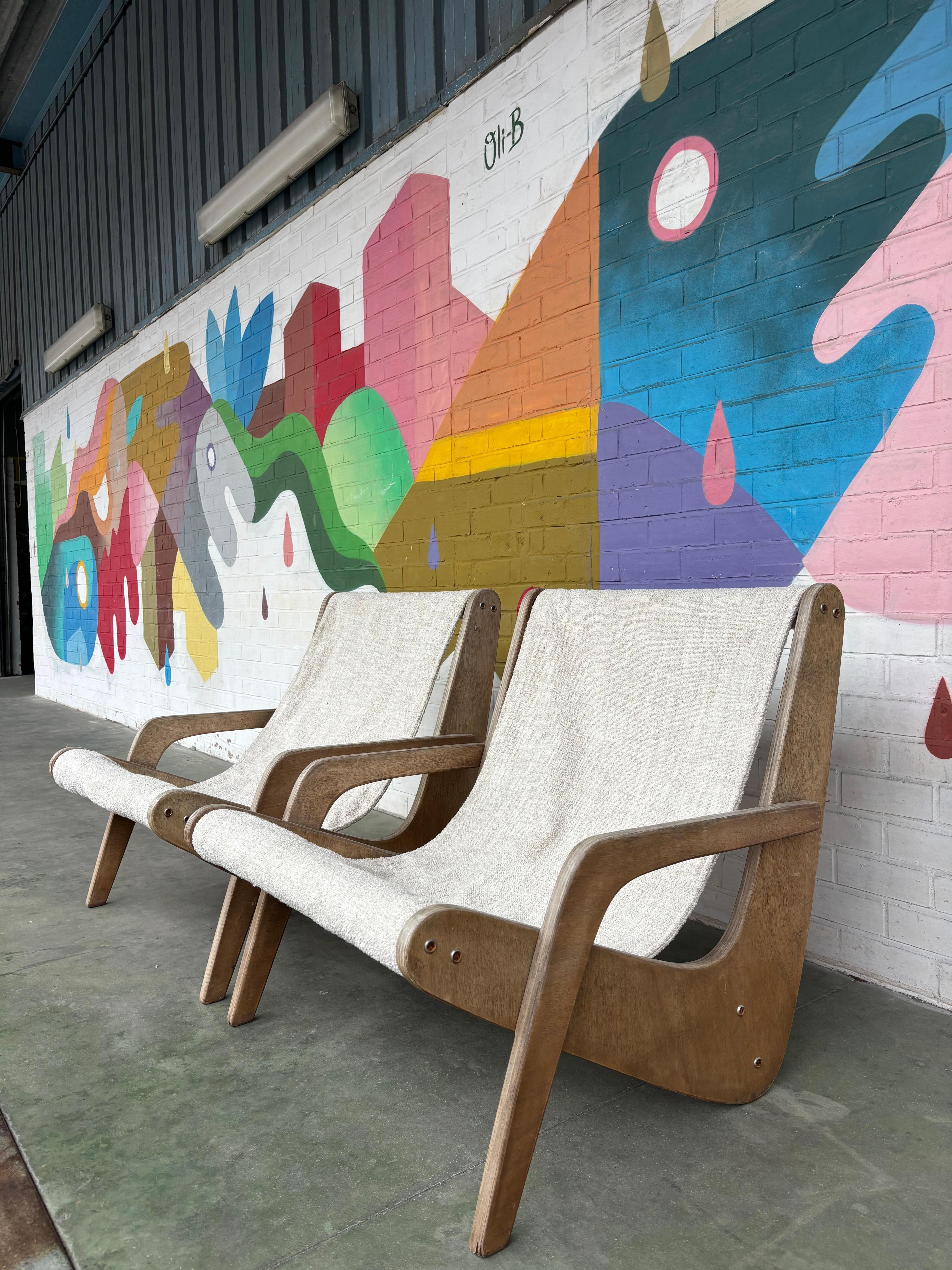 Mid-Century Modern Pair of boomerang slipper chairs by Zanine Caldas For Sale