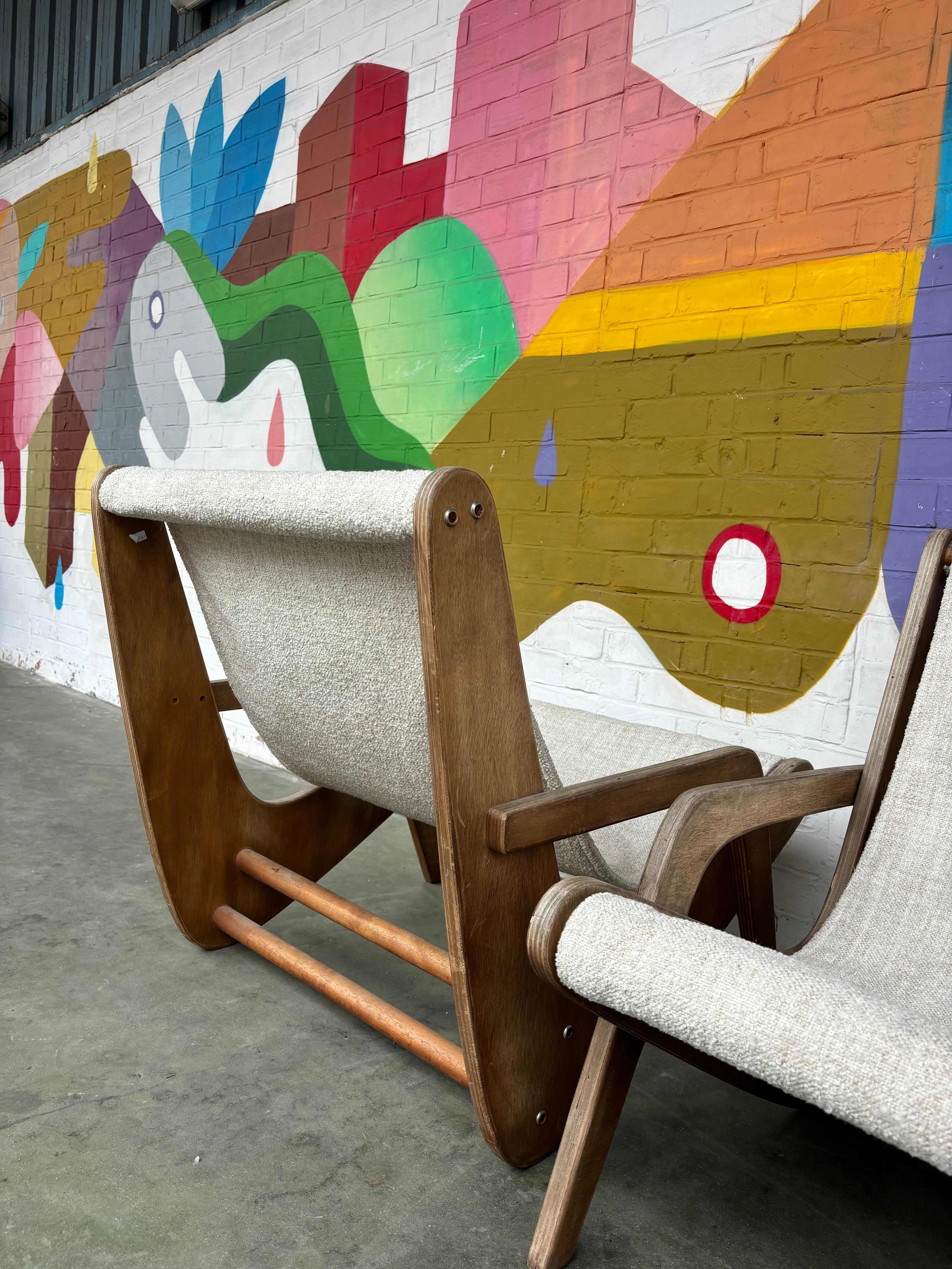 Pair of boomerang slipper chairs by Zanine Caldas For Sale 2