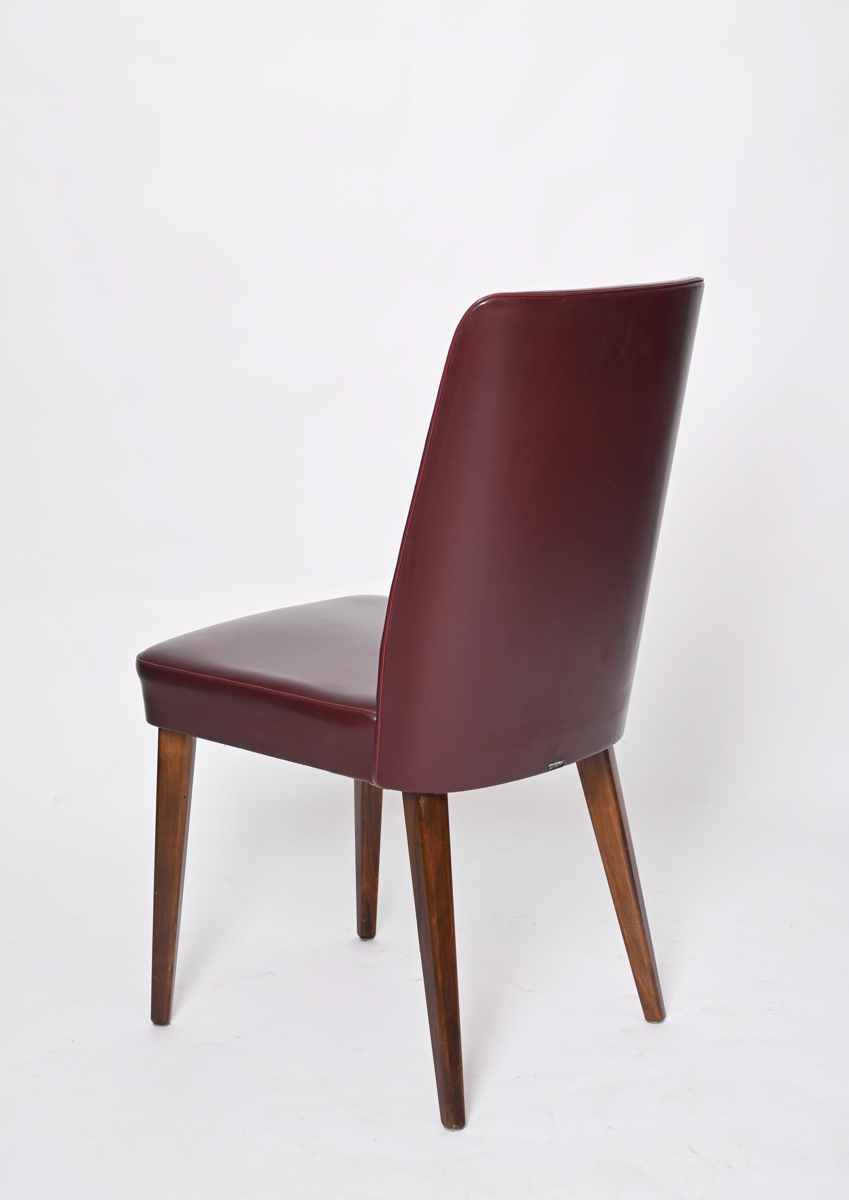 20th Century Pair of Bordeaux Leather Chairs by Anonima Castelli, Italy, 1950s For Sale