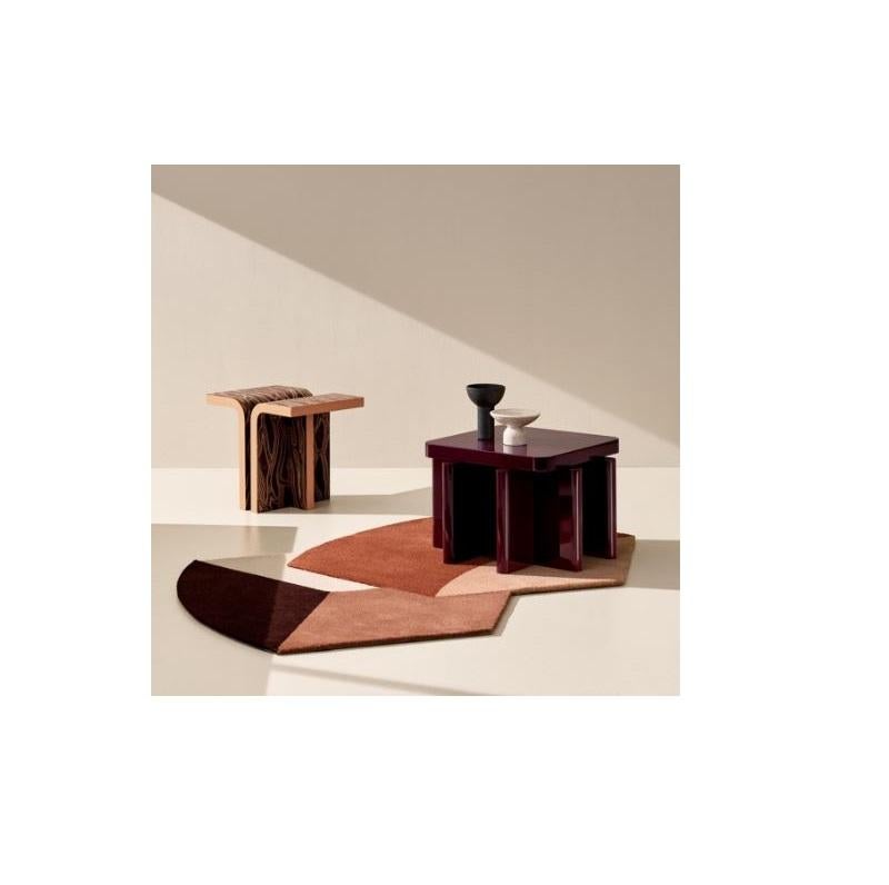 Coppia di sgabelli in legno massiccio Spina Wood di David David, rosso bordeaux e caramello in vendita 7