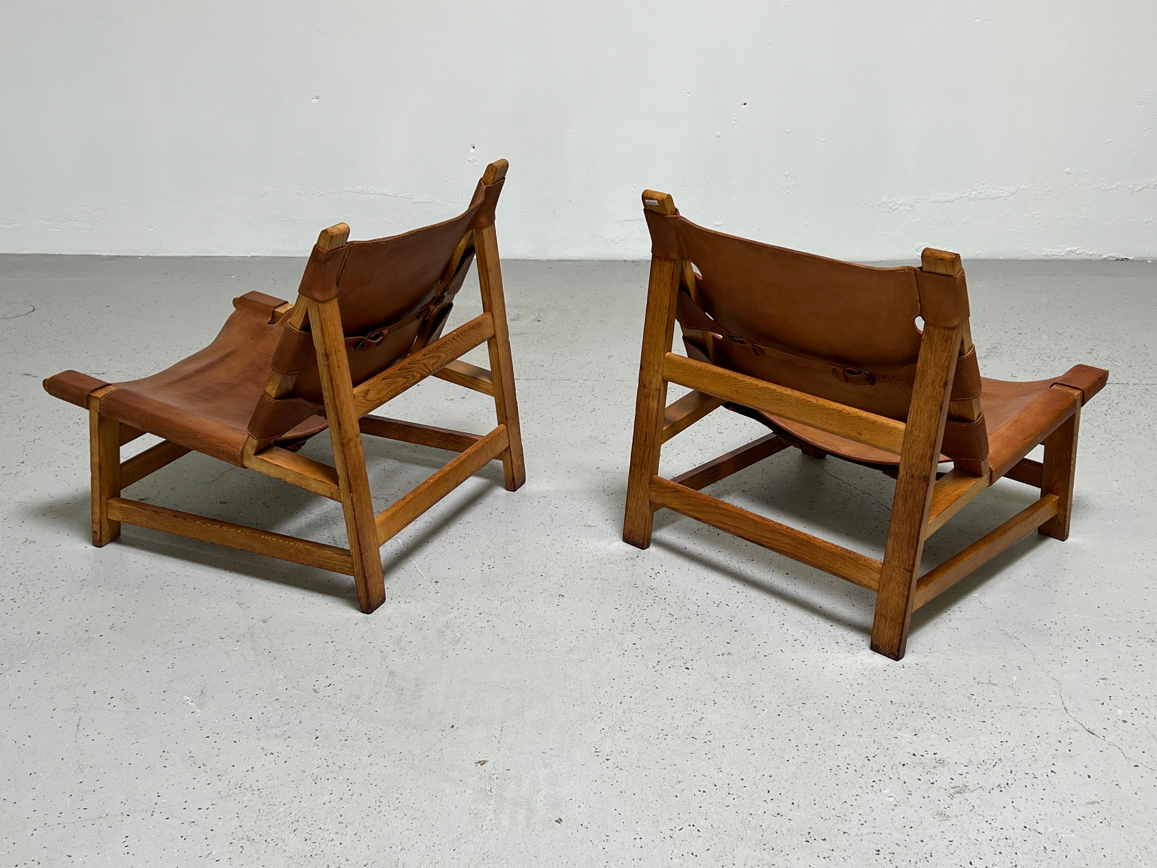 Oak Pair of Borge Mogensen Patinated Leather Lounge Chairs 
