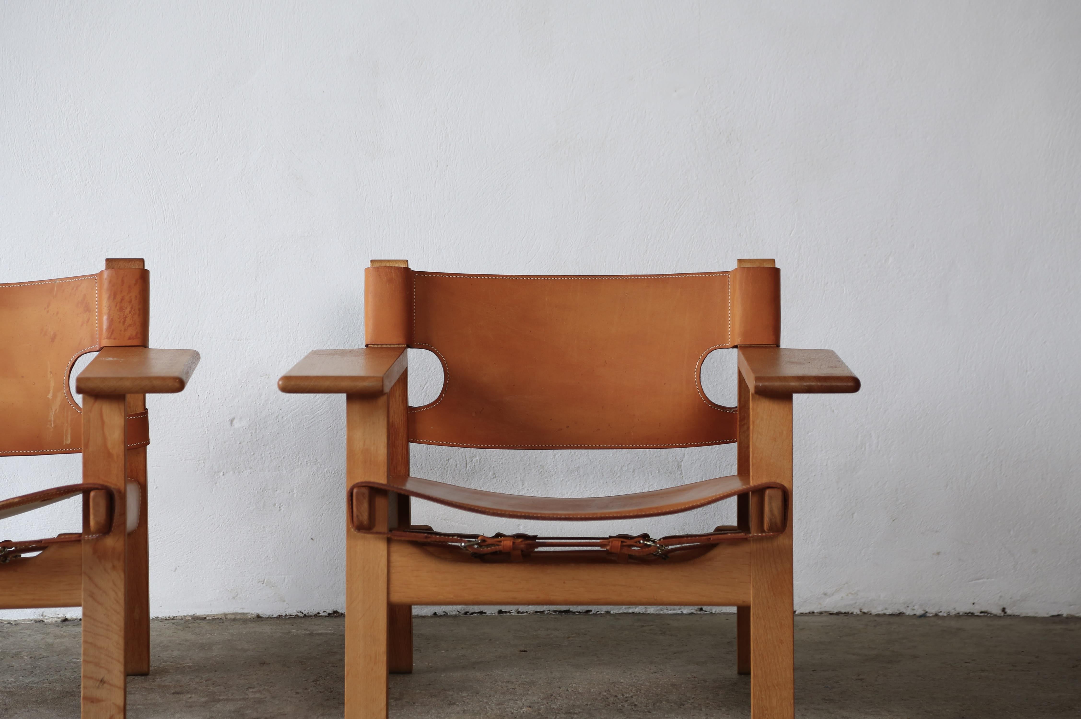 Pair of Borge Mogensen Spanish Chairs, Denmark 3