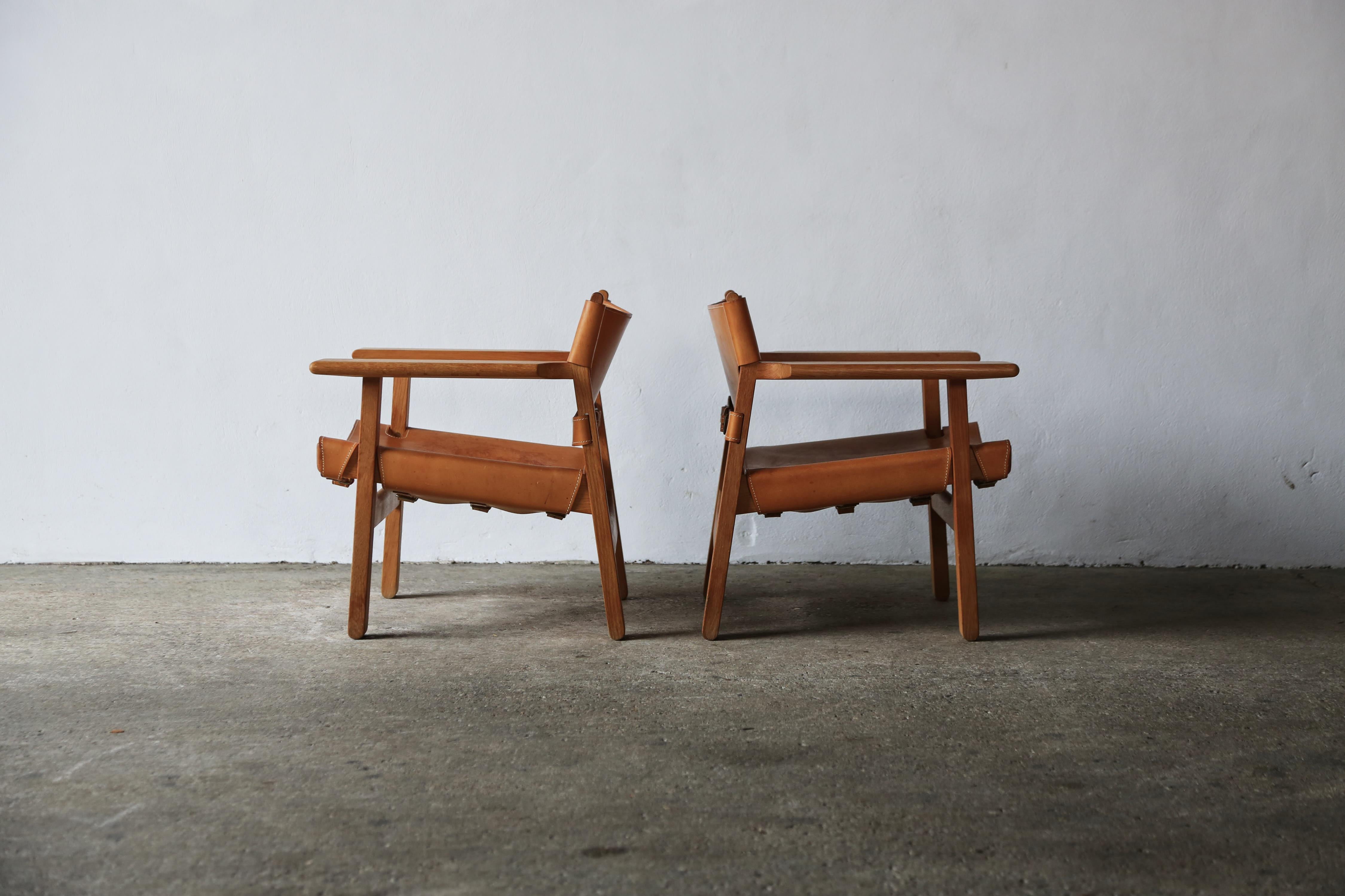 20th Century Pair of Borge Mogensen Spanish Chairs, Denmark