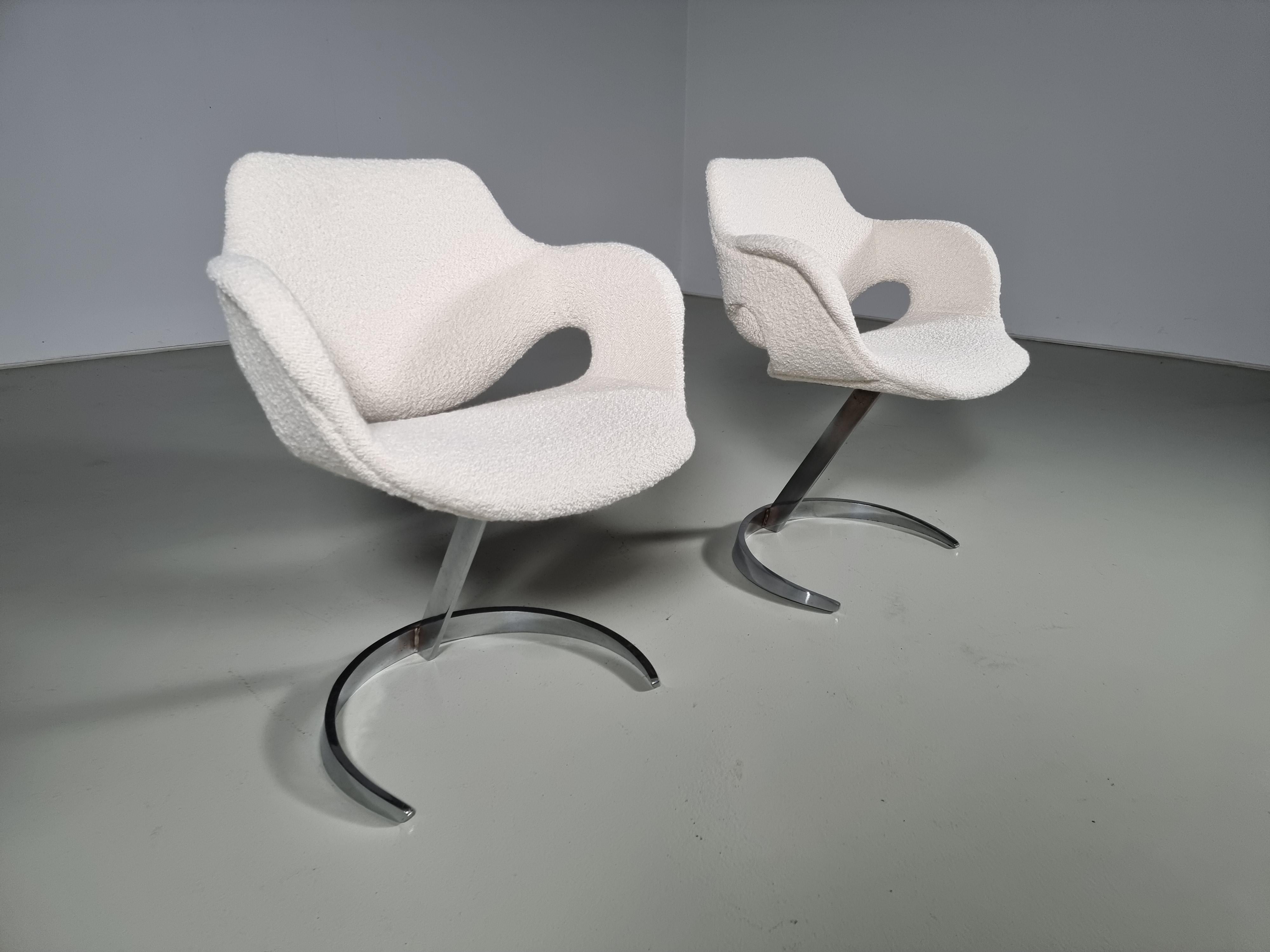 Boris Tabacoff Scimitar Chairs aus Bouclé, Mobilier Modulair Moderne 'MMM' (Europäisch) im Angebot