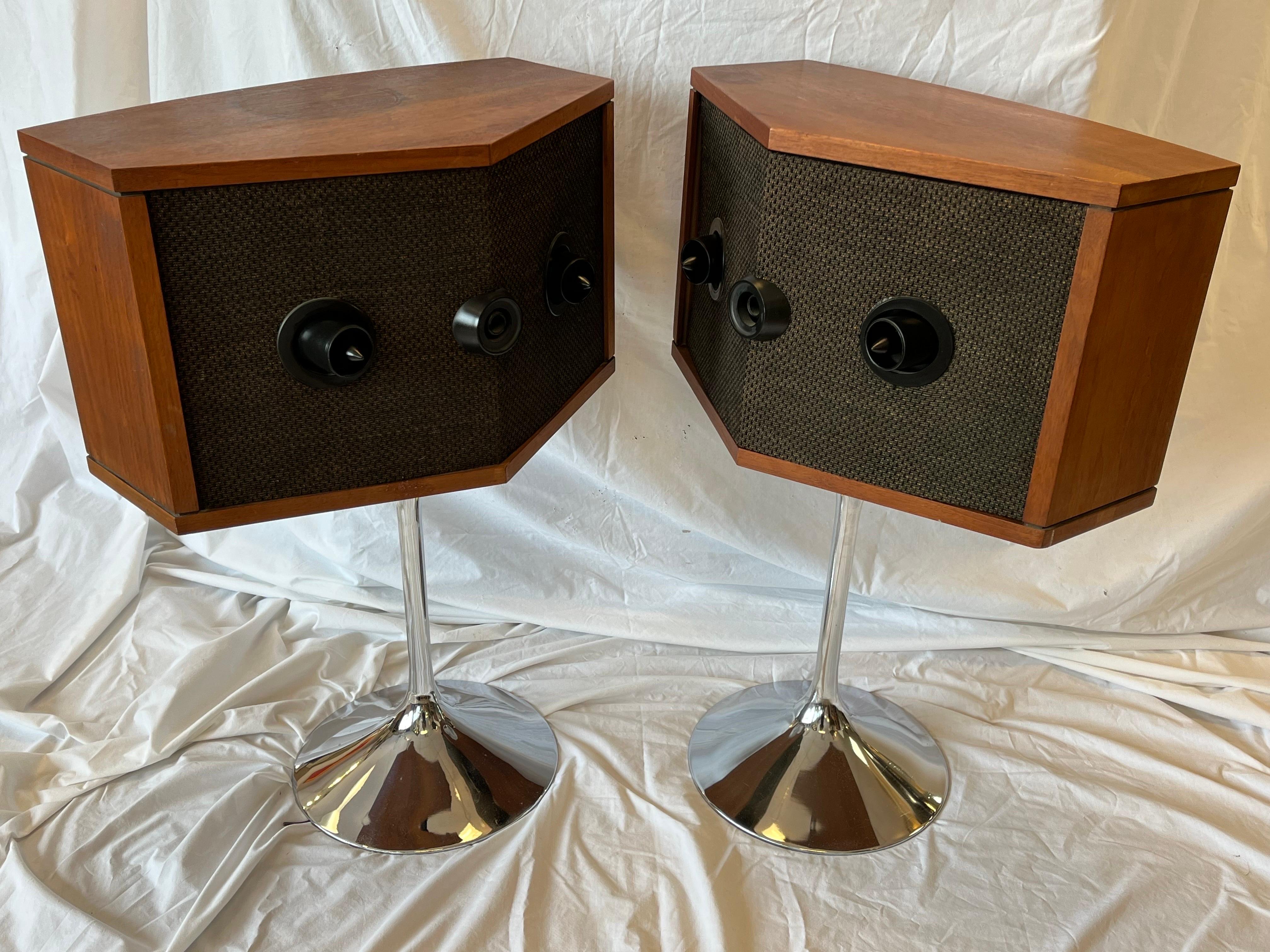 Pair of Bose 901 Chrome Tulip Base Speakers Reflecting and Direct Discontinued  1