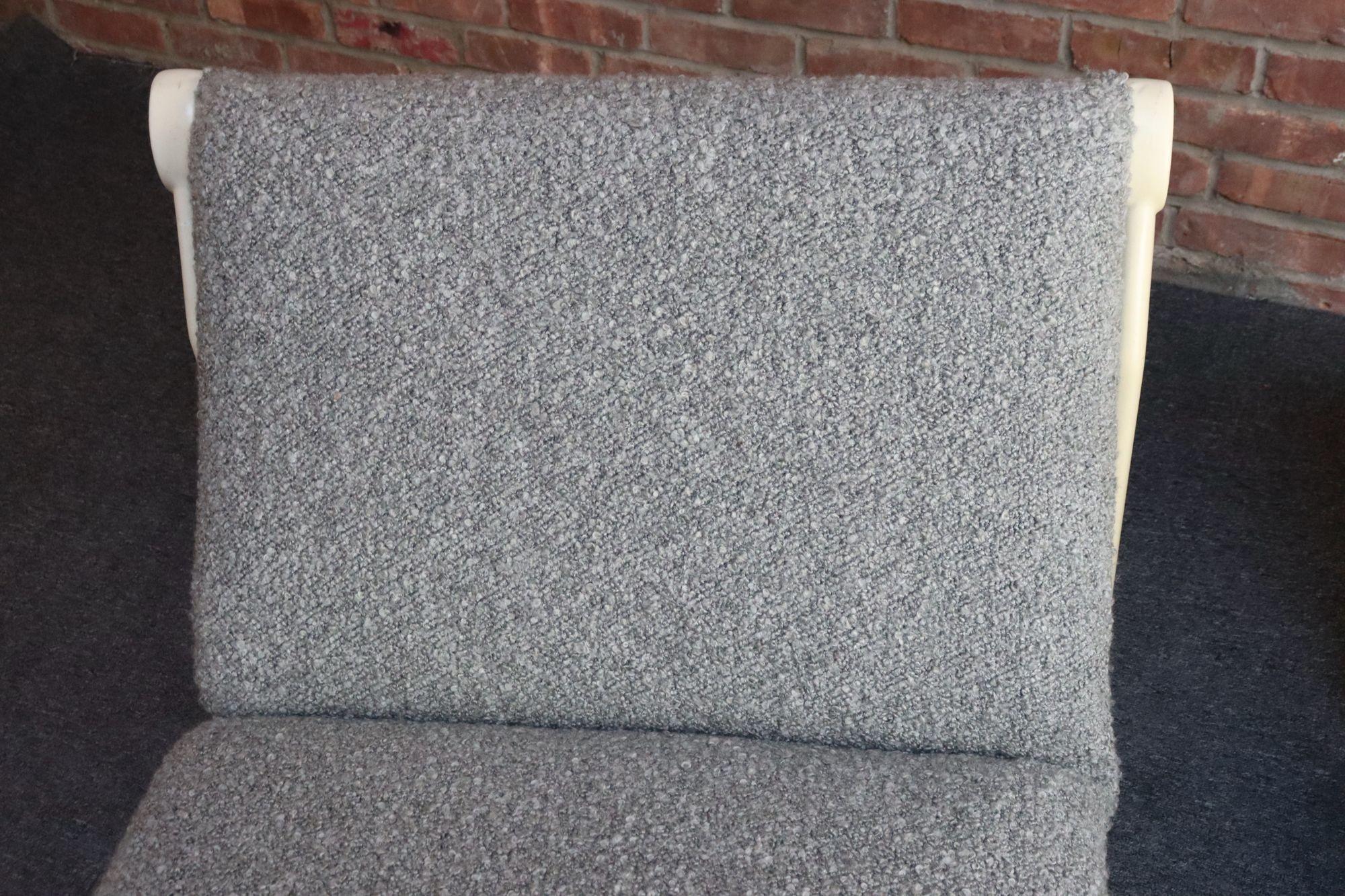 Coppia di sedie Slipper in Bouclé di Bruce Hannah & Andrew Morrison per Knoll in vendita 2