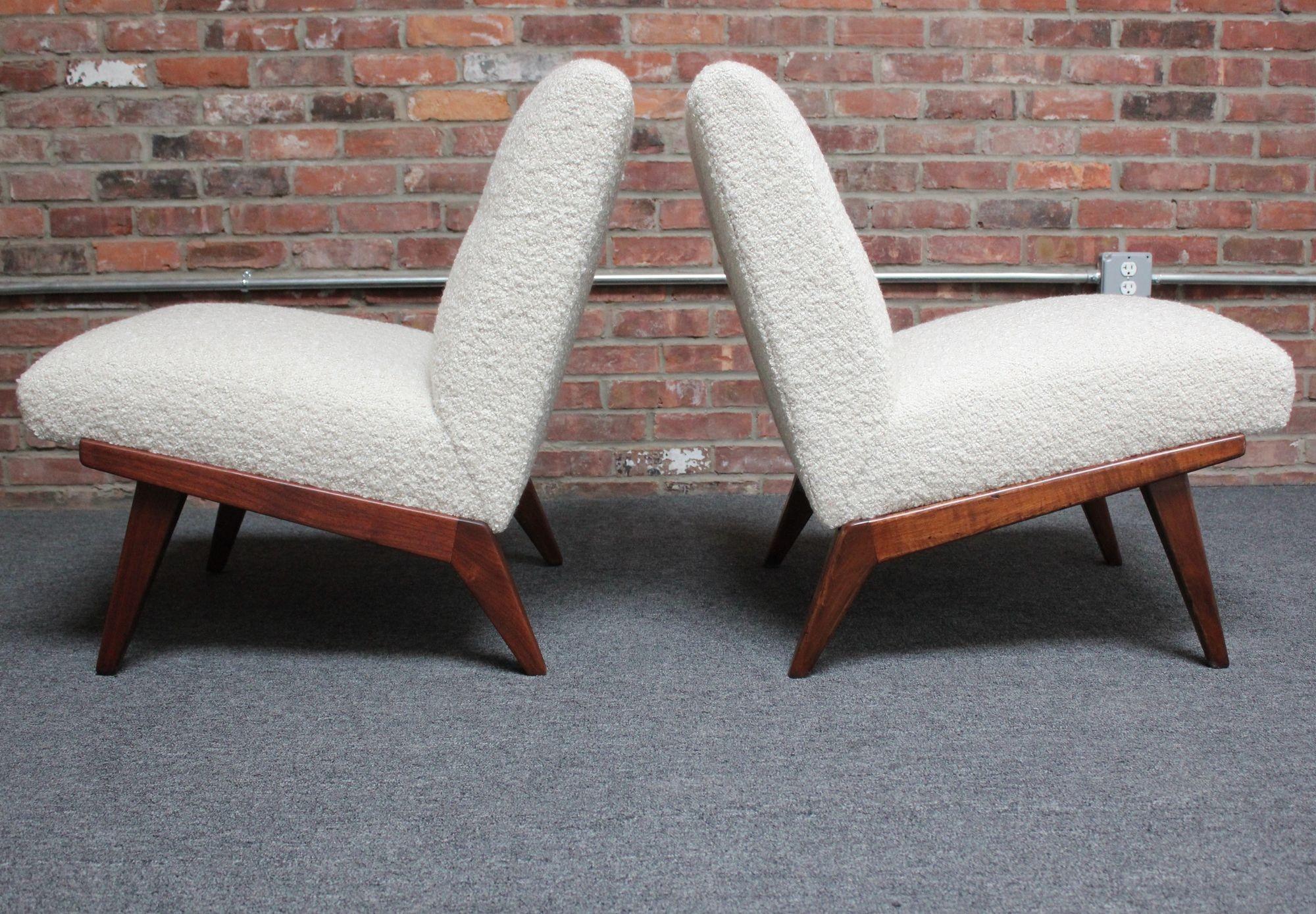 Américain Paire de chaises pantoufles en tissu bouclé conçues par Jens Risom pour H.G. Knoll Associates en vente