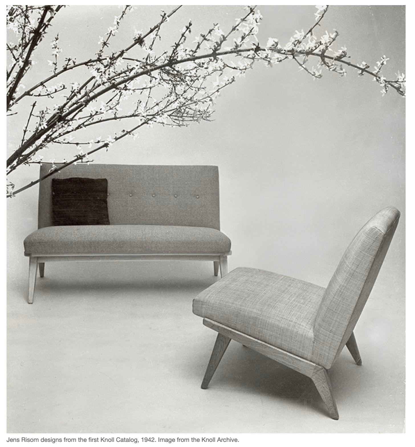 Bouclé Paire de chaises pantoufles en tissu bouclé conçues par Jens Risom pour H.G. Knoll Associates en vente