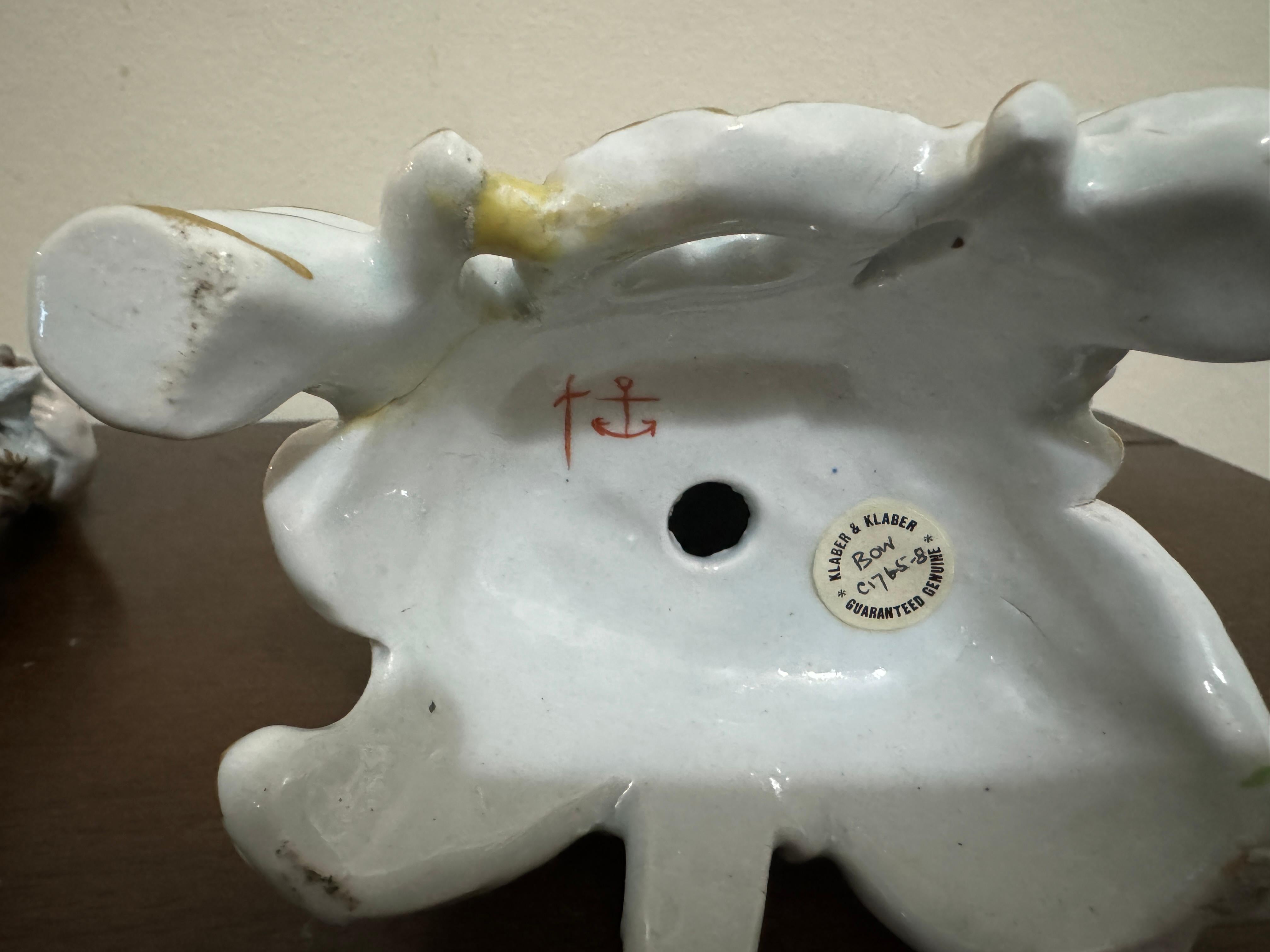 Coppia di figure di elementi di Bow Porcelain, 