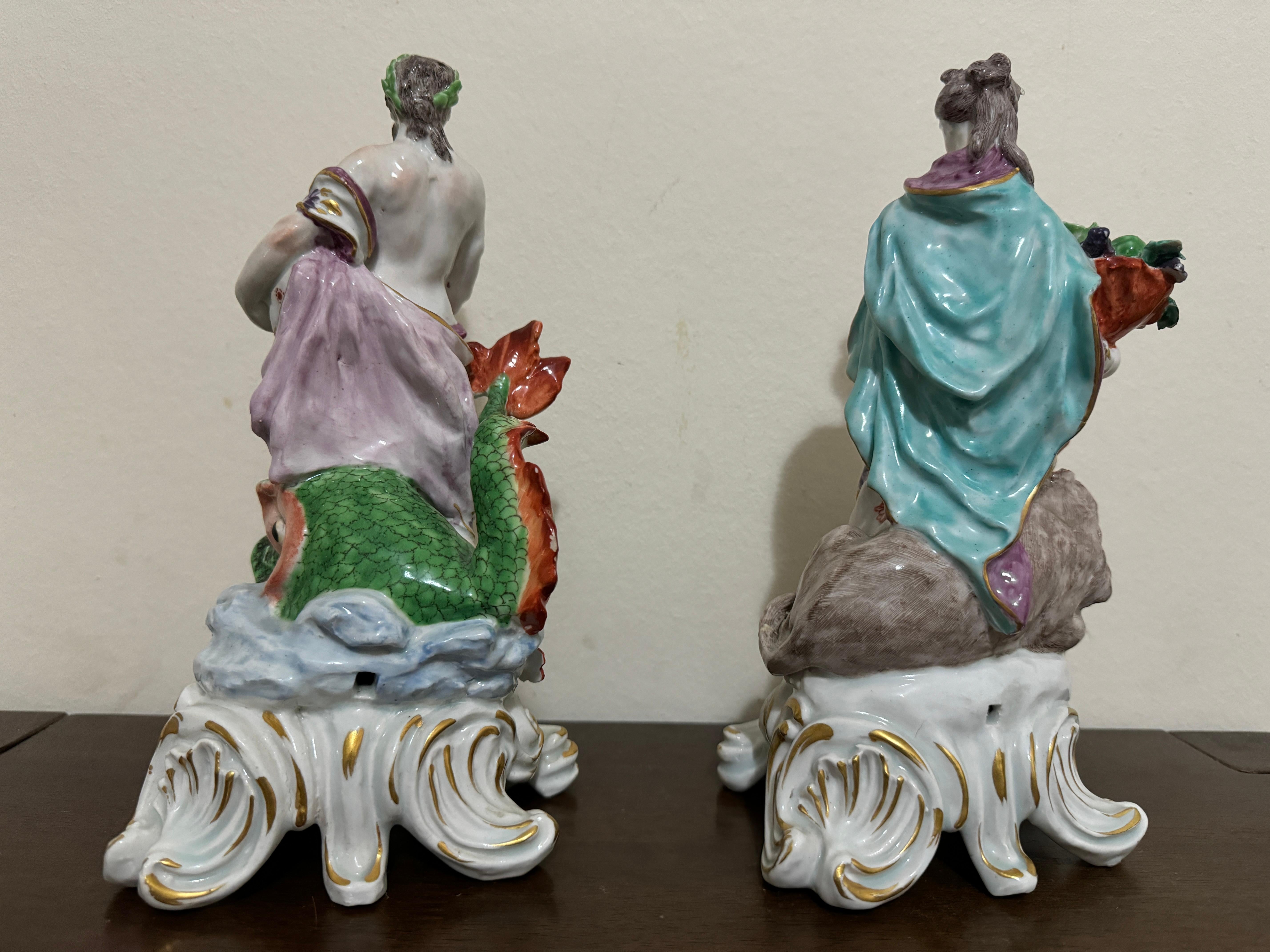 Coppia di figure di elementi di Bow Porcelain, 