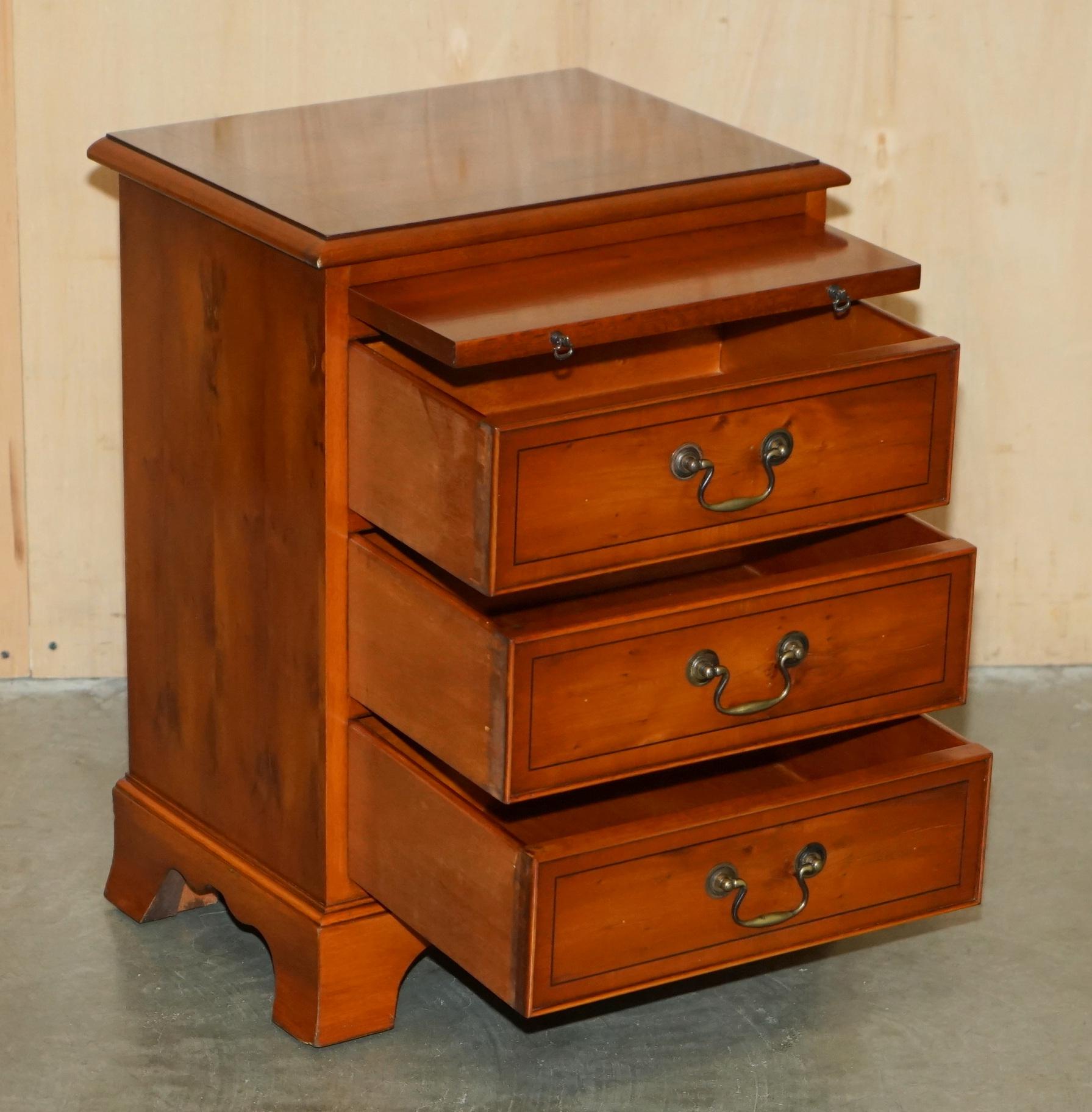 PAiR di BRADLEY MOBILI BURR YEW TAVOLO DA LETTO SCENEGGIATOIO NOTTE CASSETTI BUTLERS VASSOIO in vendita 5
