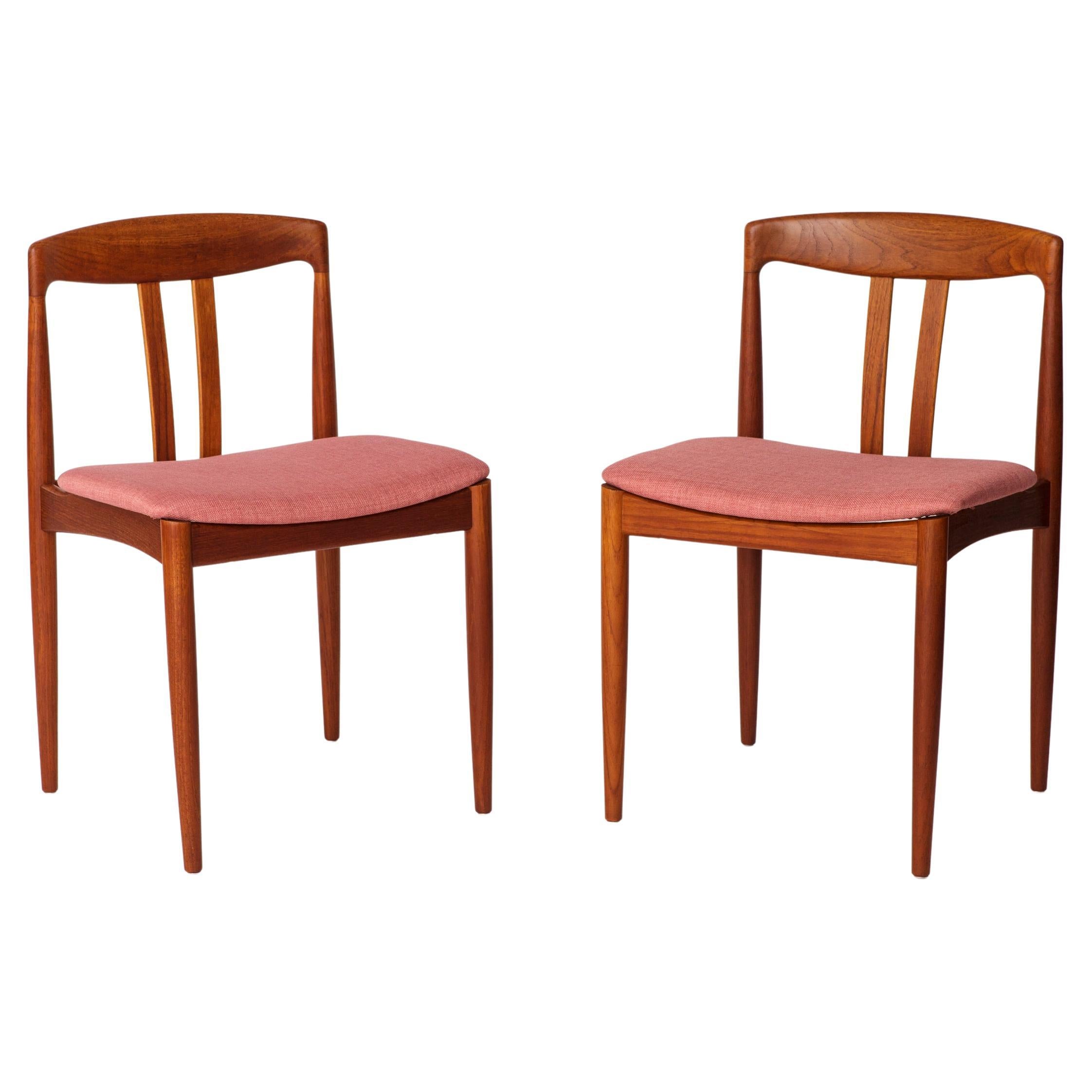Coppia di sedie da pranzo in teak Bramin - Danimarca 1960 - Tappezzeria rosa - Mid-Centur in vendita