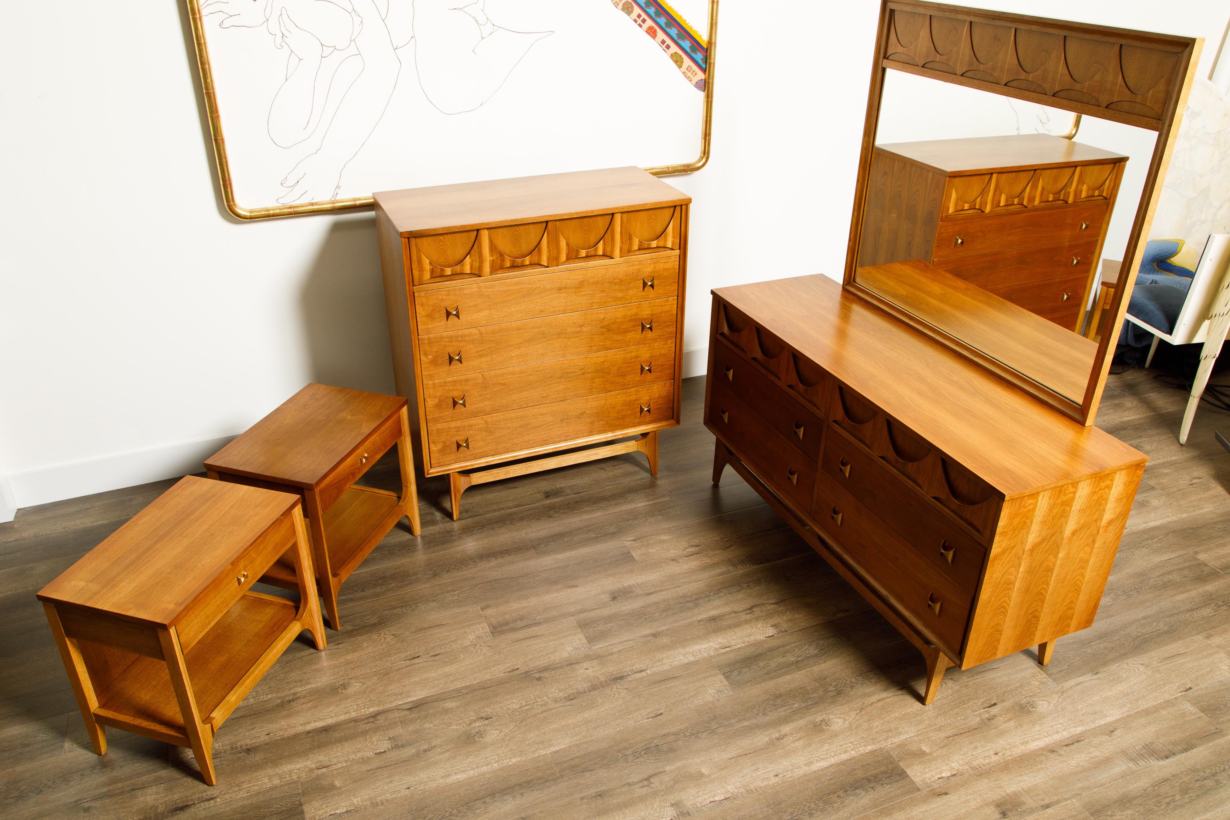 Pair of 'Brasilia' Bedside Tables by Broyhill Premiere, Refinished, 1960s 11