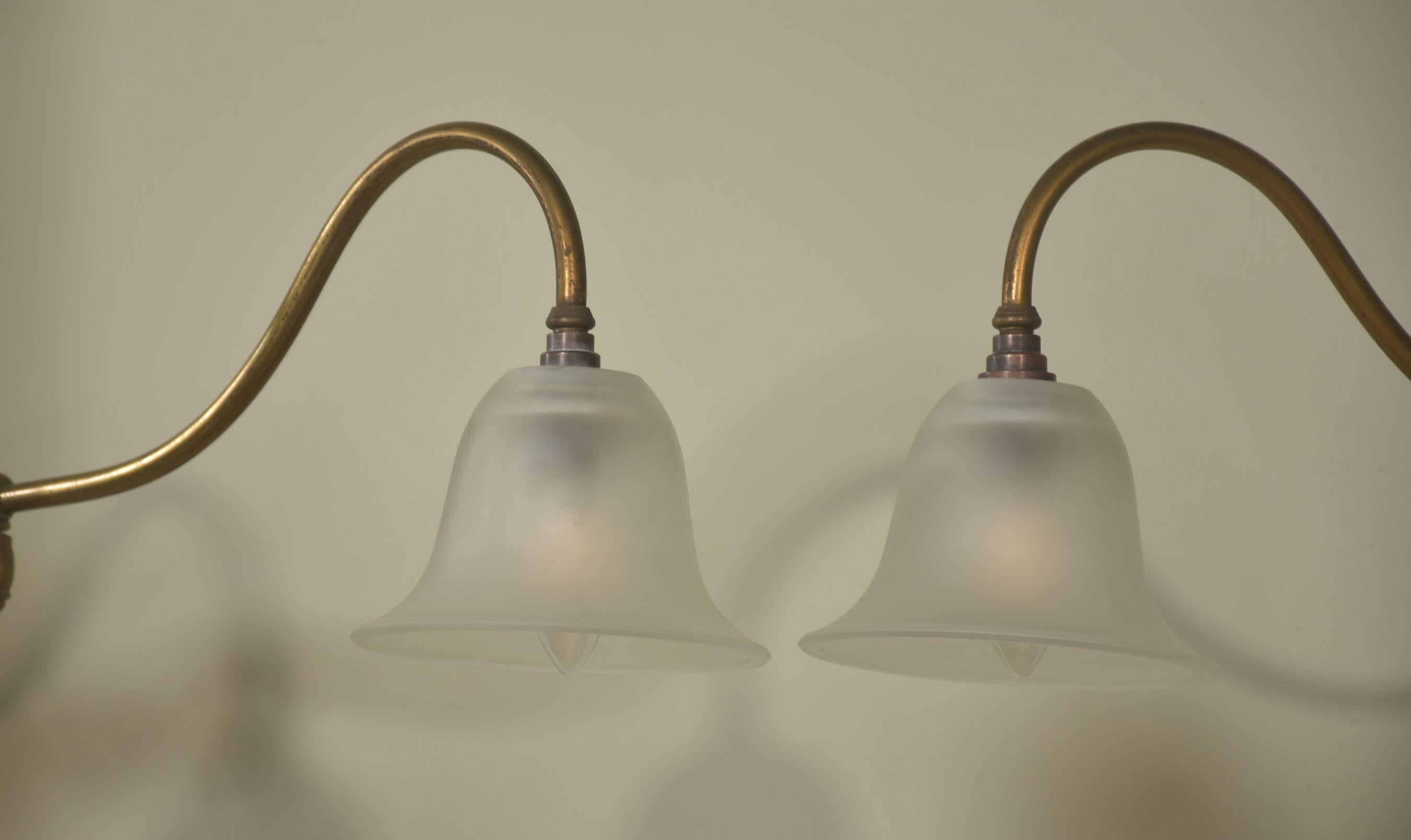 Paire de lampes de lecture ajustables en laiton Bon état - En vente à Cheshire, GB
