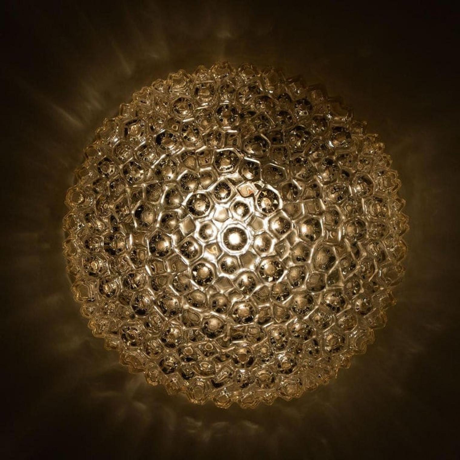 Pareja de apliques/plafones de latón y cristal ámbar de Motoko Isshi para Staff Otro en venta