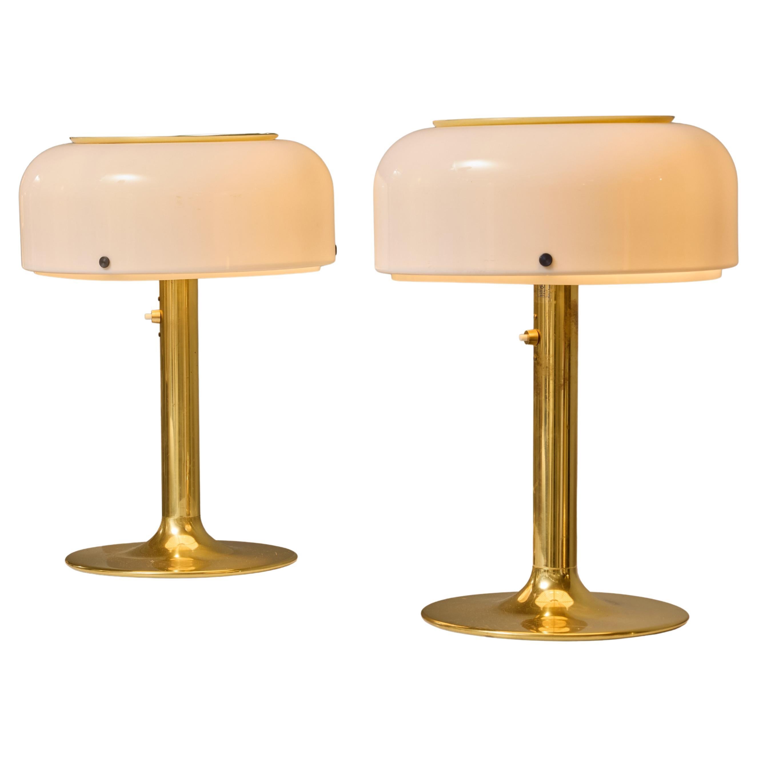 Paar Knubbling-Tischlampen aus Messing und Acryl von Anders Pherson im Angebot