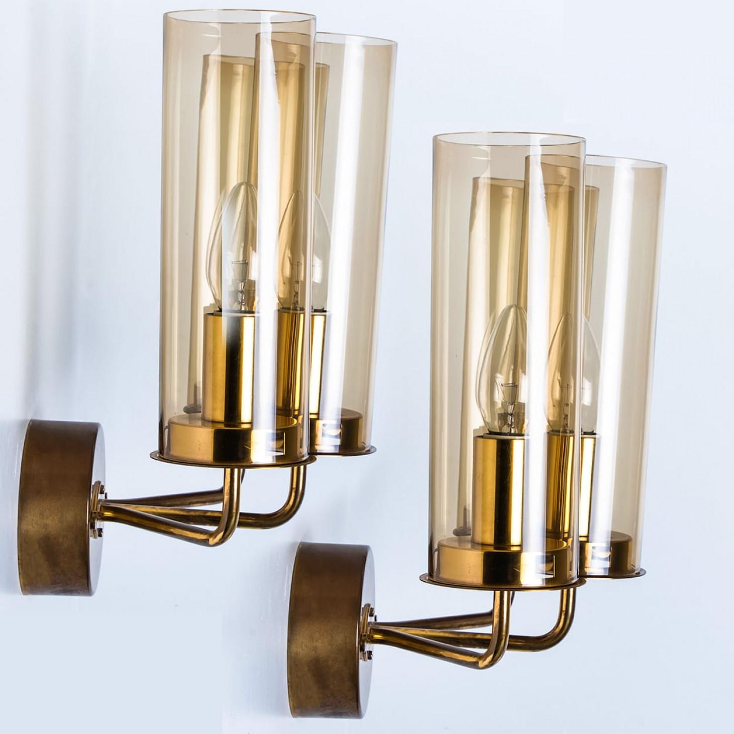 Pair of Brass and Amber Glass Wall Lights by Jakobsson, 1960 Otro en venta