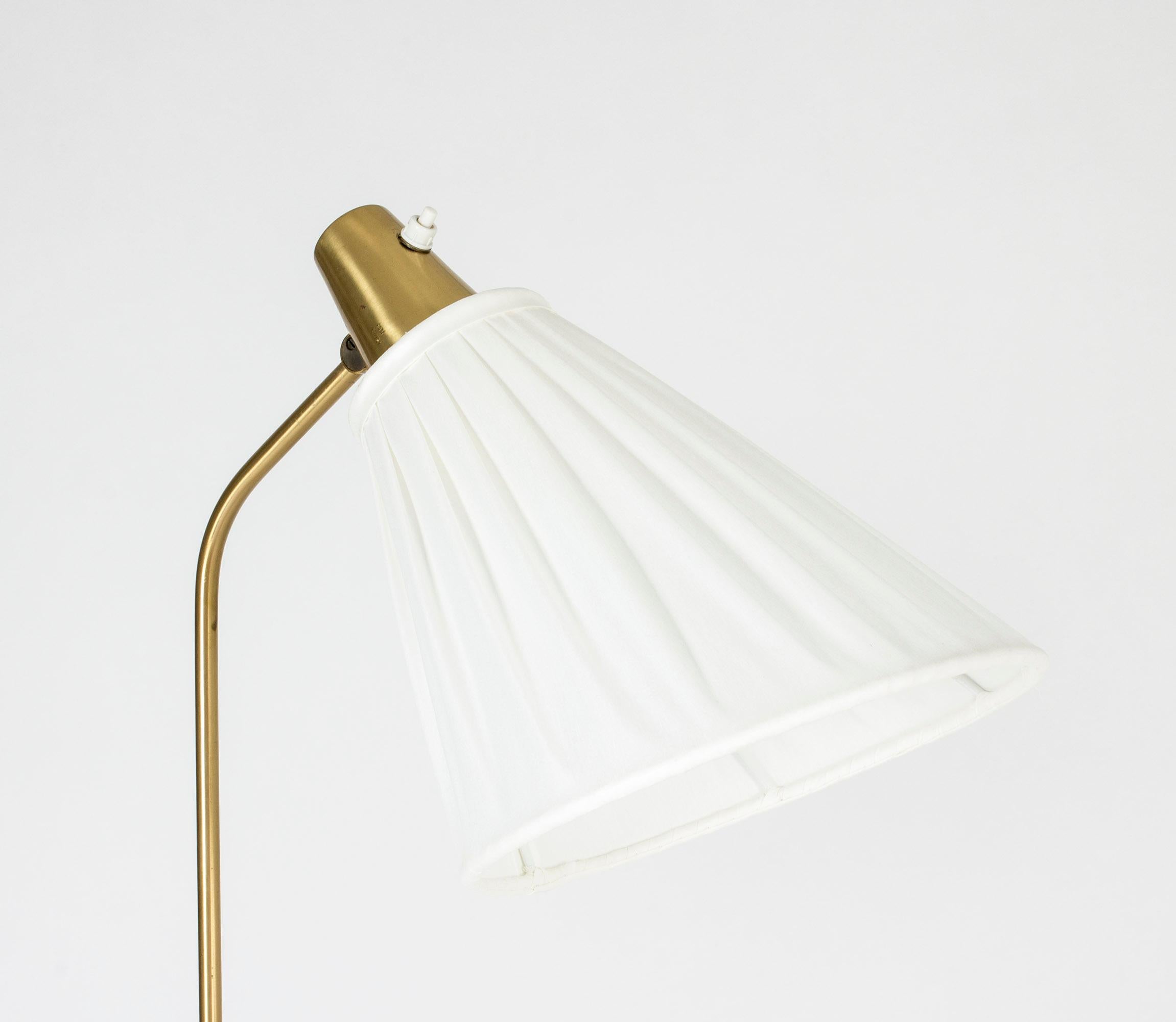 Mid-20th Century Pair of Brass and Beech Floor Lamps by Hans Bergström