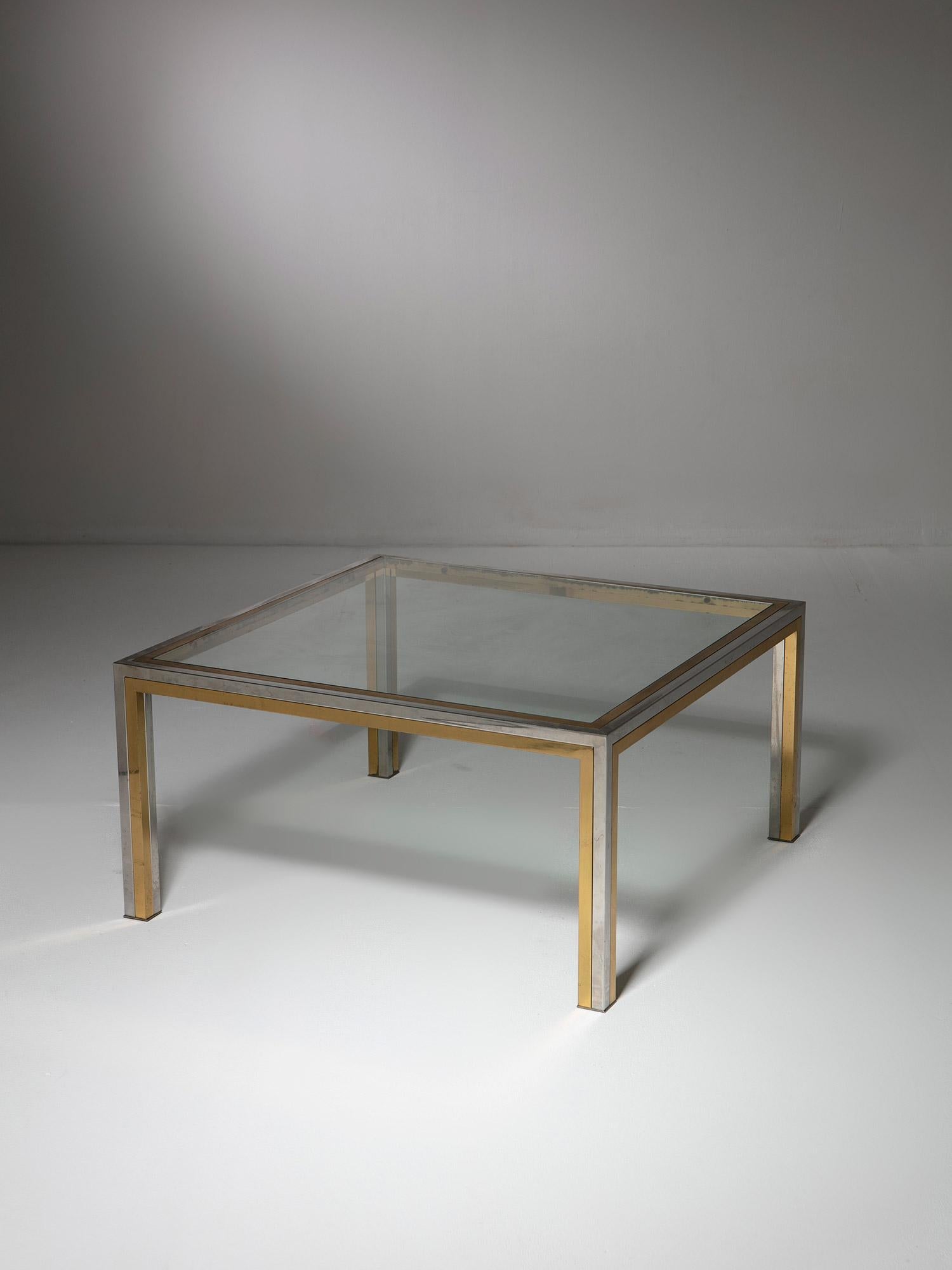 Ein Paar Couchtische im Romeo Rega Stil aus Messing und Chrom, Italien, 1970er Jahre (Ende des 20. Jahrhunderts) im Angebot