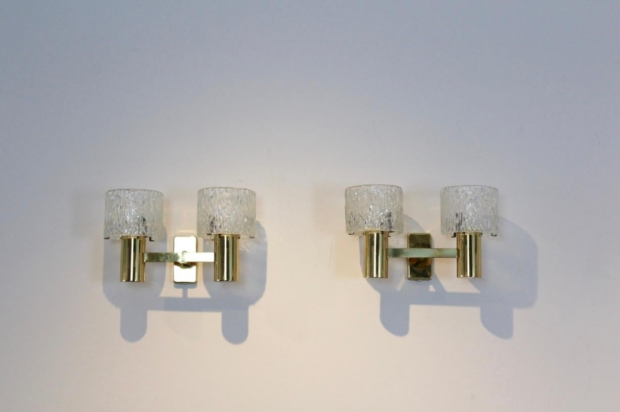 Swedish Pair of Brass and Crystal Wall Lamps designed by Carl Fagerlund for Orrefors For Sale