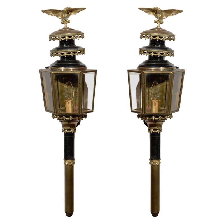 Pair of English 1890s Georgian Style Brass and Enamel Coach Lanterns with Eagles