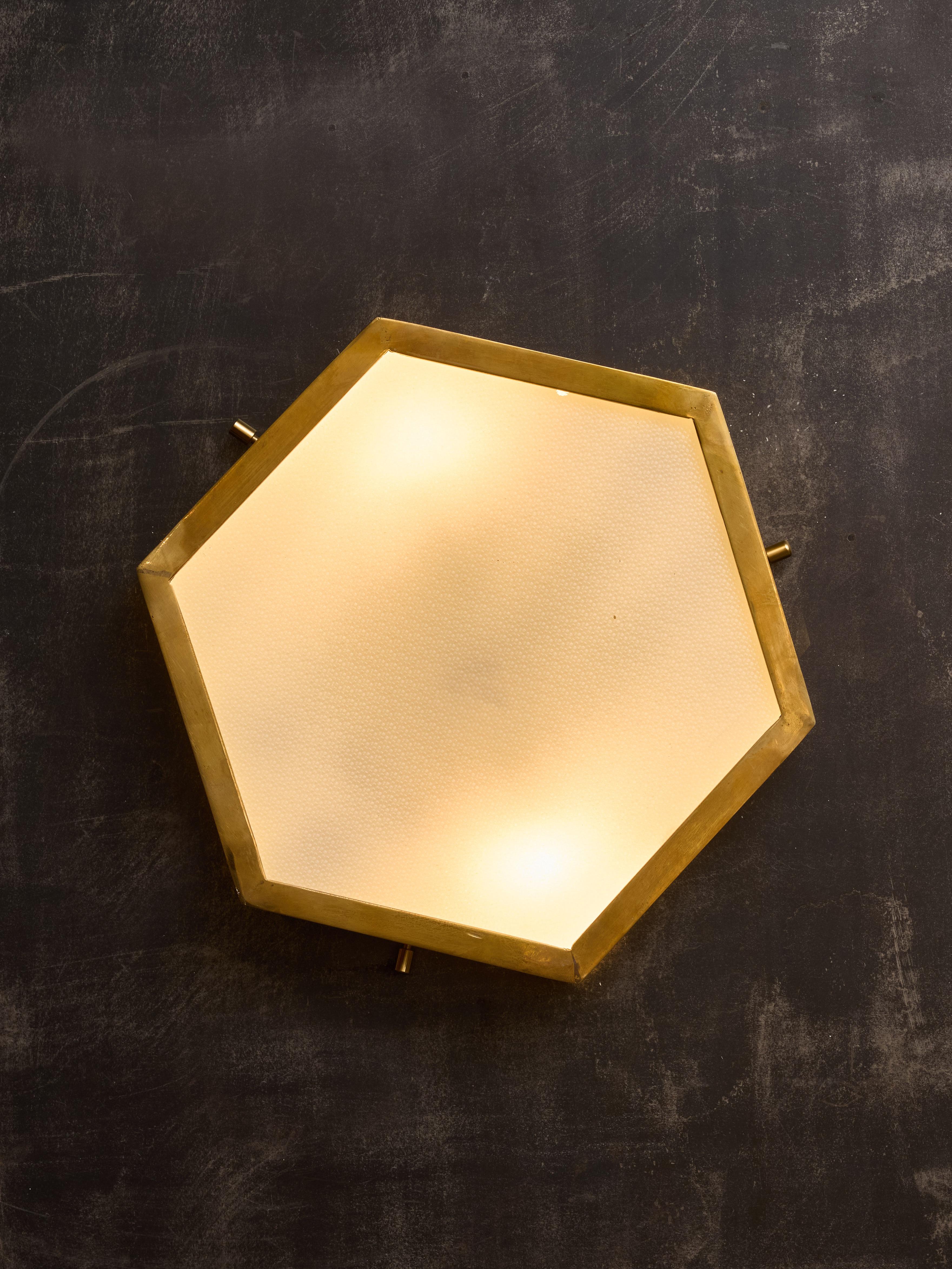 Mid-Century Modern Pair of Brass and Frosted Glass Hexagonal Wall Sconces For Sale
