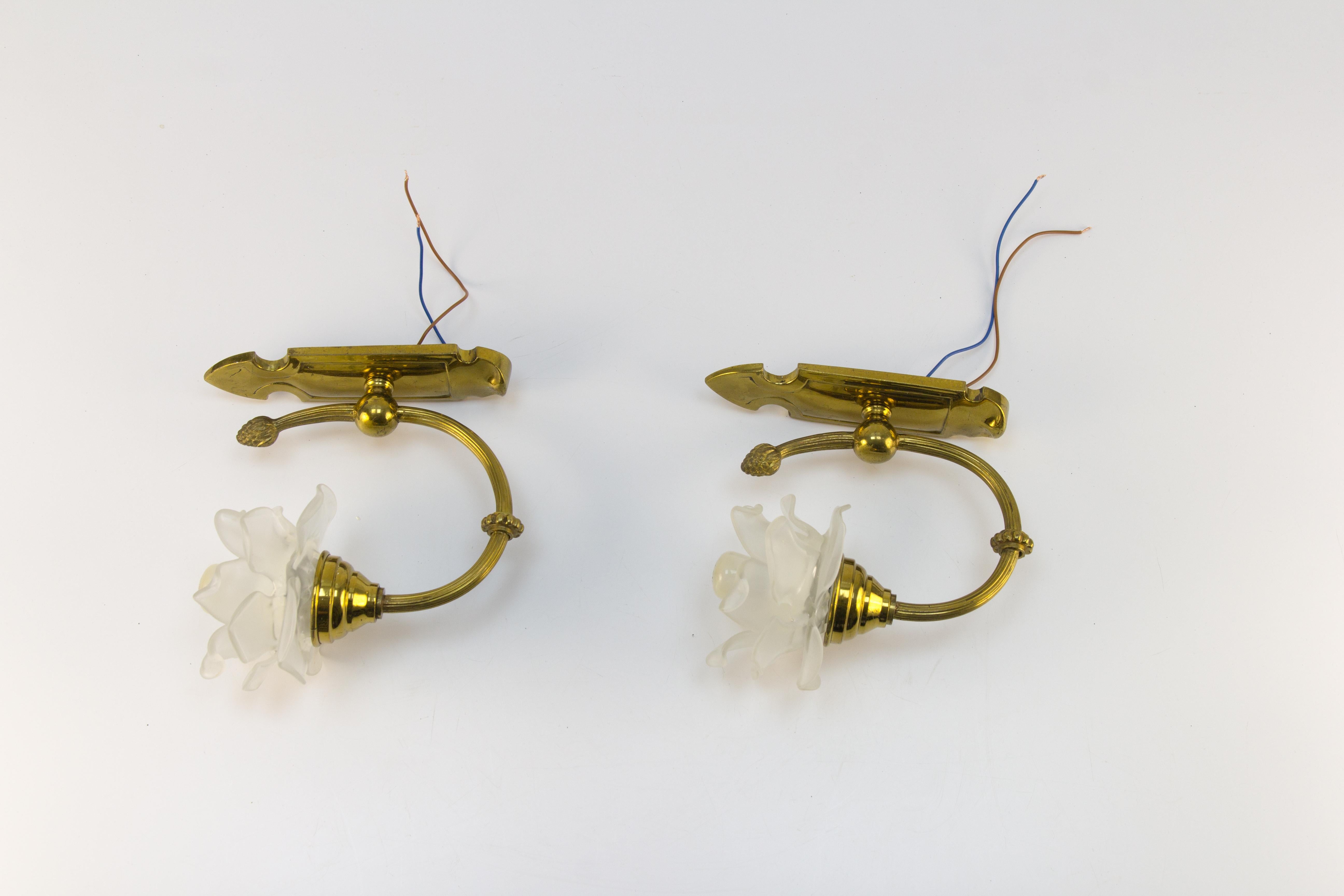 Pair of Brass and Frosted Glass Sconces 6
