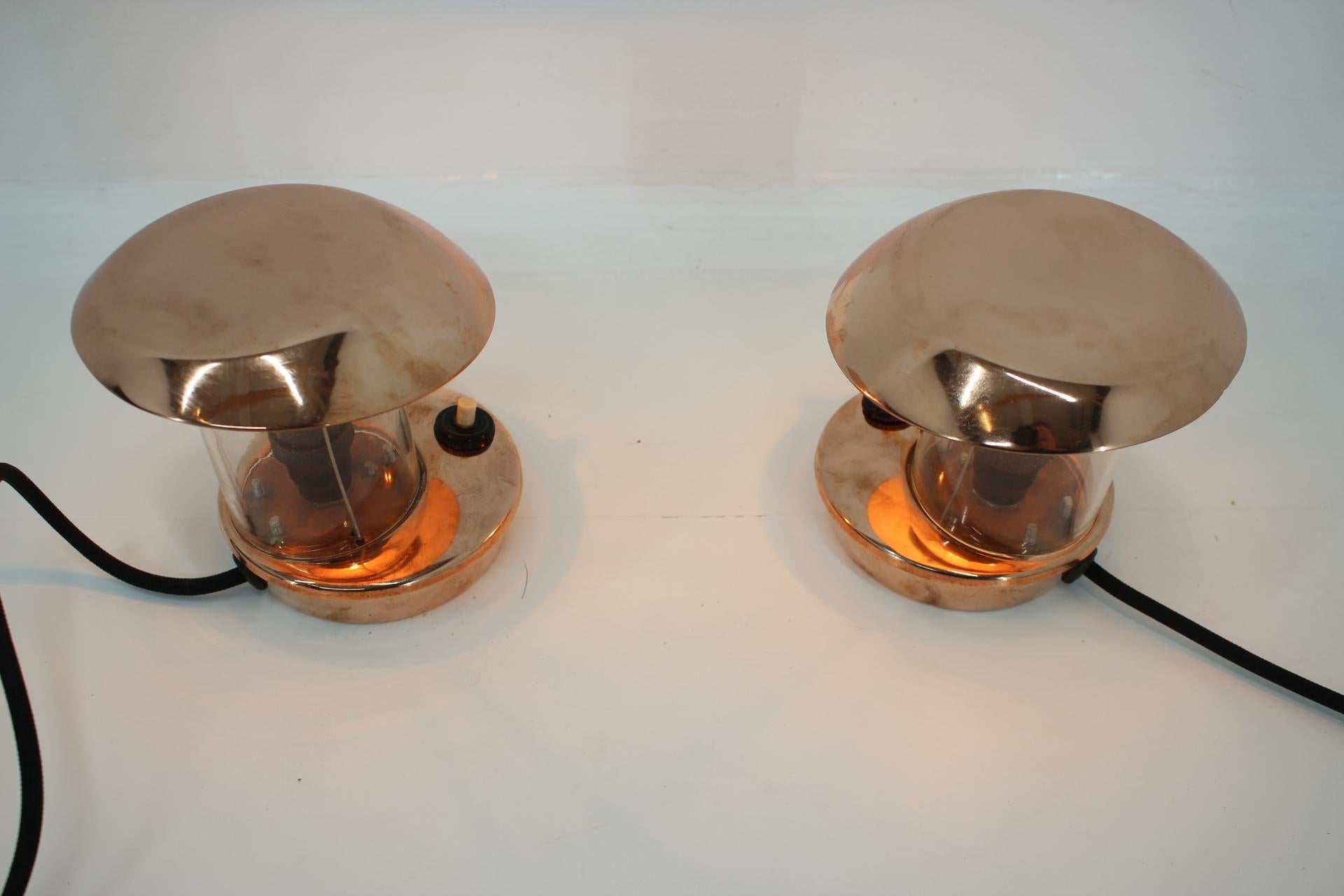 Pair of Brass and Glass Bauhaus Table Lamps, 1940s In Good Condition For Sale In Praha, CZ