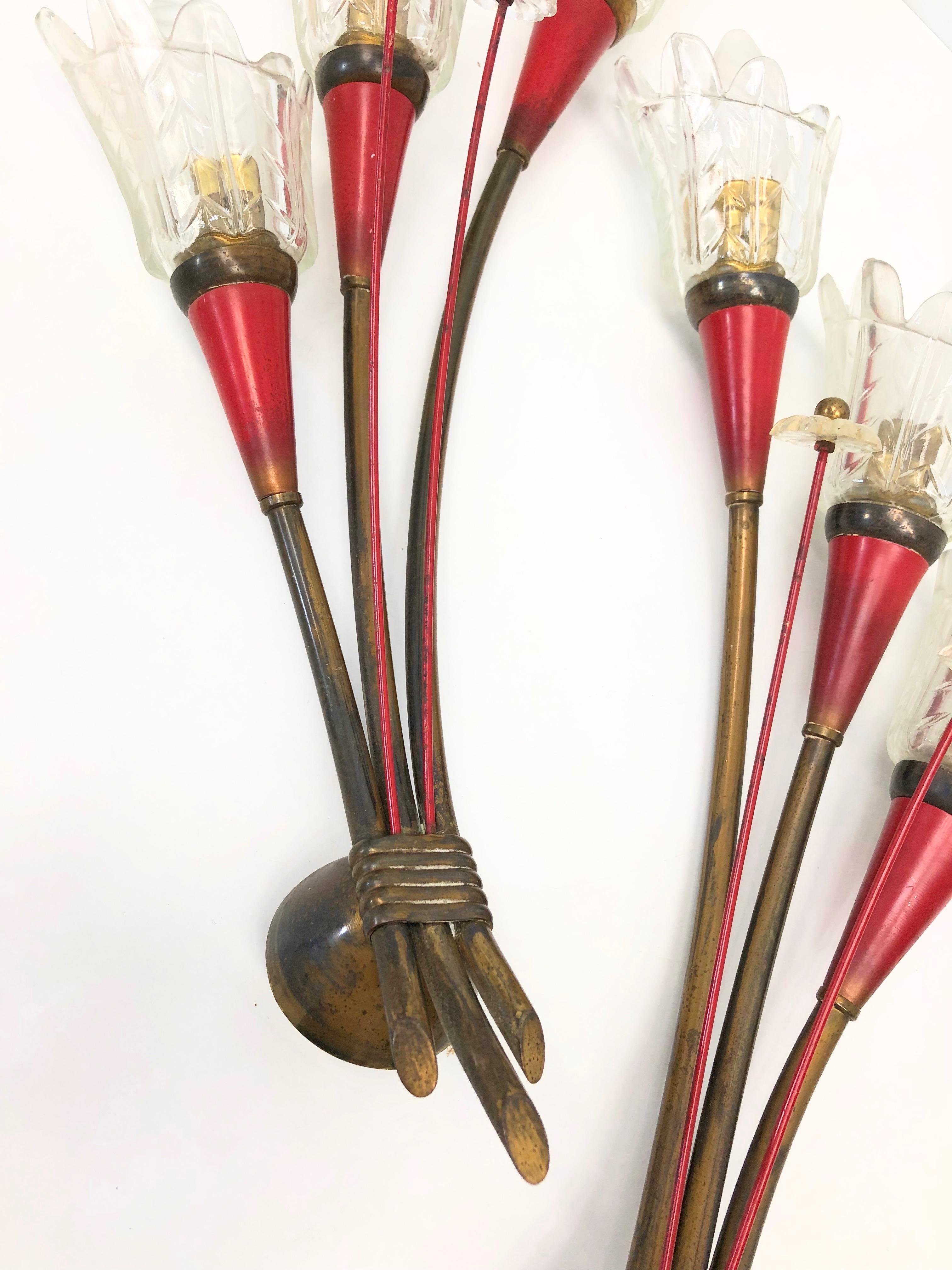 Pair of Brass and Glass Bouquet Wall Lights Maison Lunel, France, 1950s In Good Condition For Sale In Nuernberg, DE