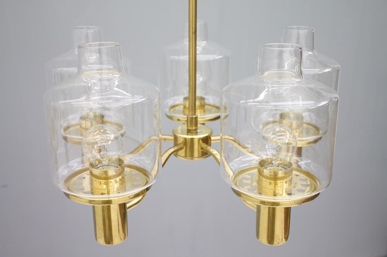 One of Two Brass and Glass Chandelier Pendant by Hans-Agne Jakobsson Sweden 1960 In Good Condition For Sale In Frankfurt / Dreieich, DE