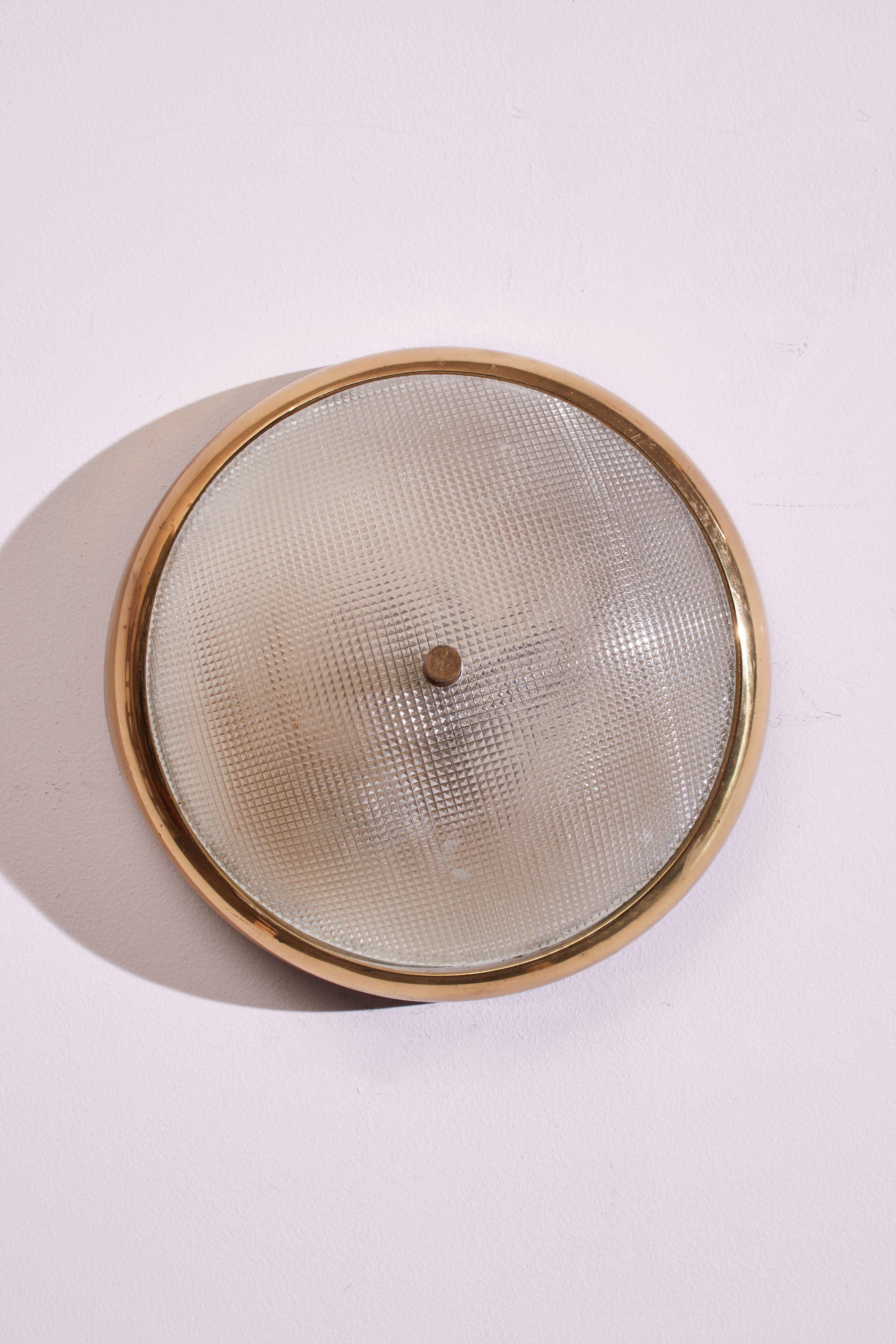 Métal Paire d'encastrés en laiton et verre, Italie, années 1950 en vente