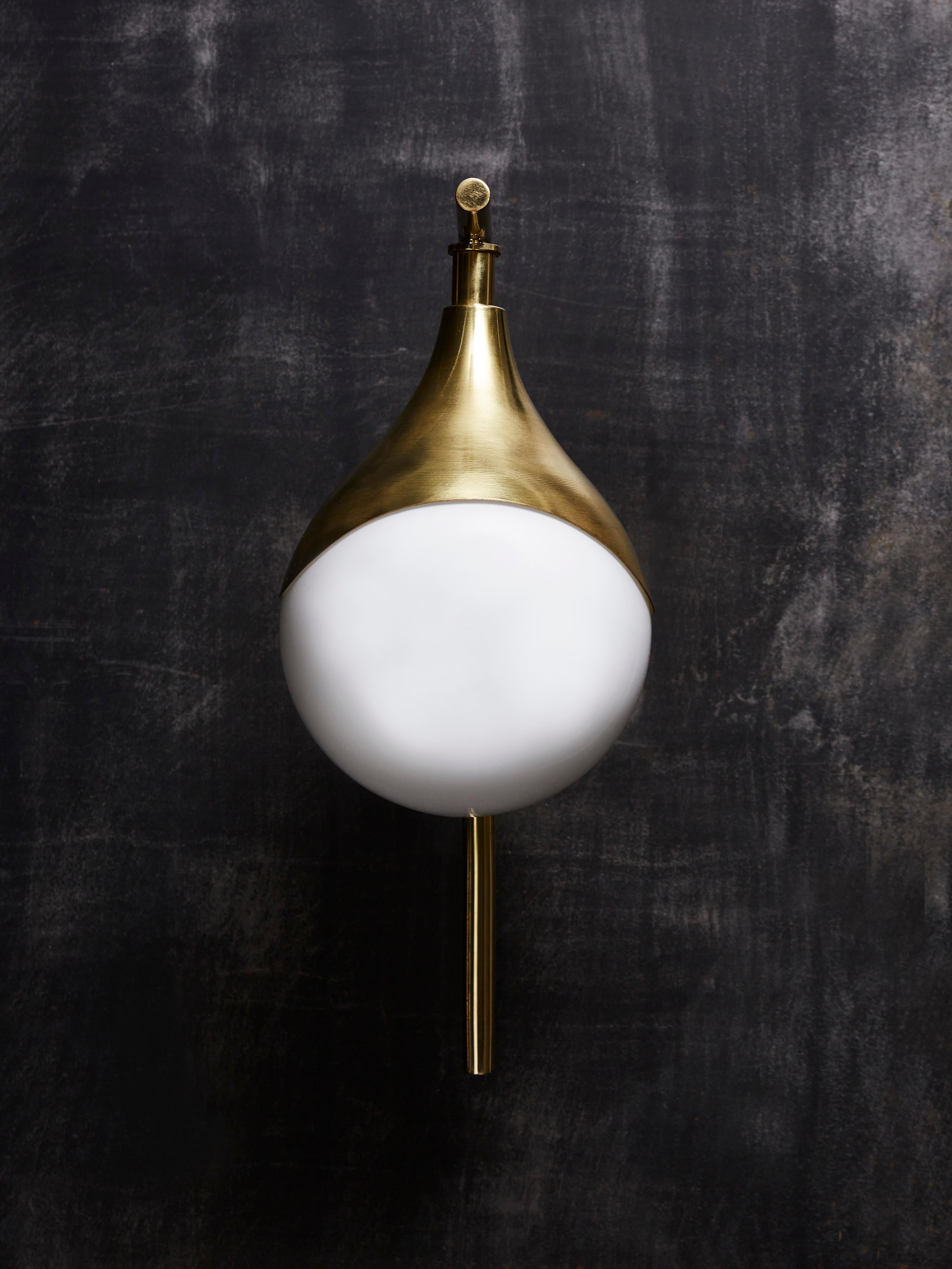 Mid-Century Modern Pair of Brass and Glass Globe Wall Sconces For Sale