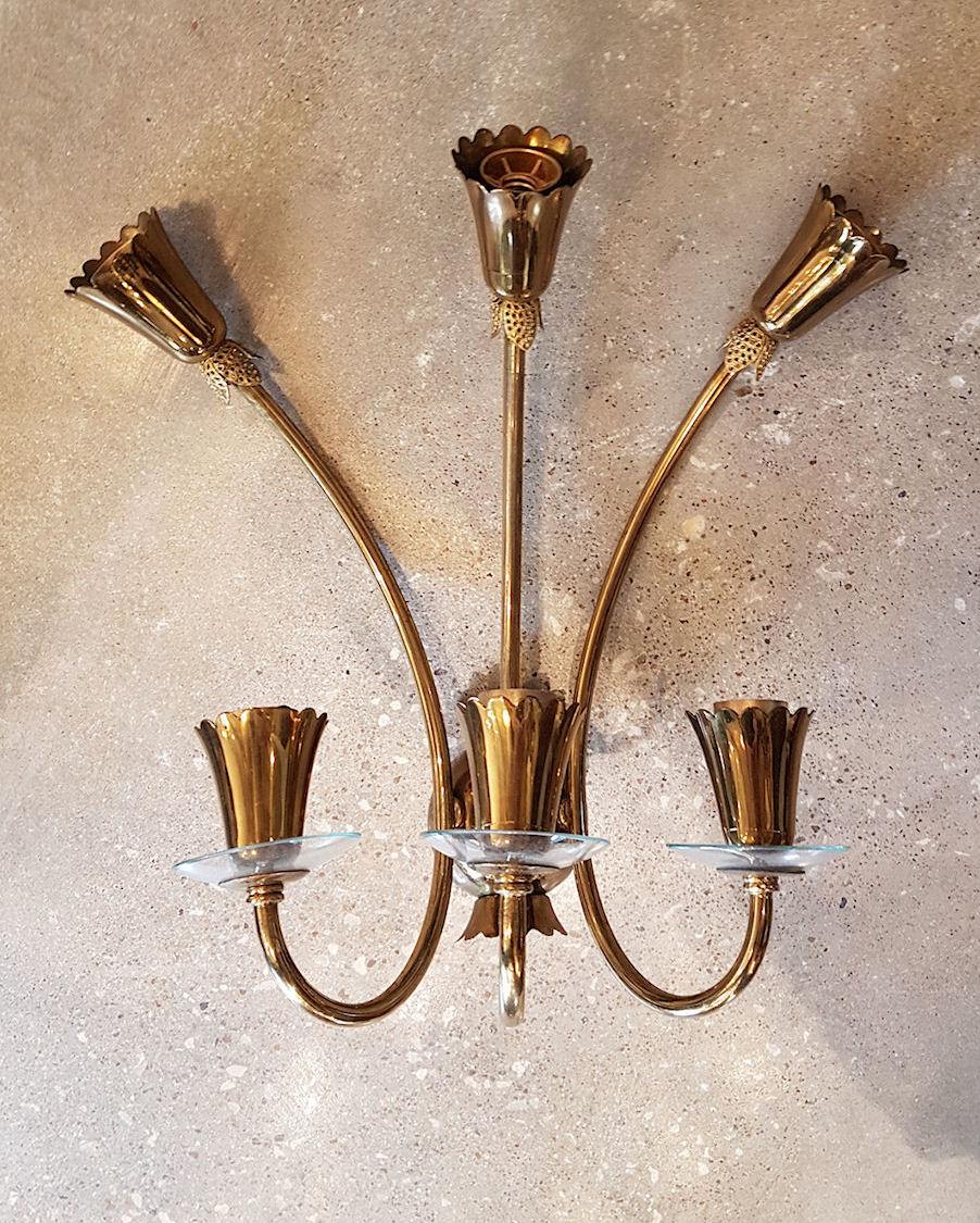 Brass & Glass Six-Light Mid-Century Modern Sconces, Stilnovo Style, Italy, 1960s In Excellent Condition In Dallas, TX