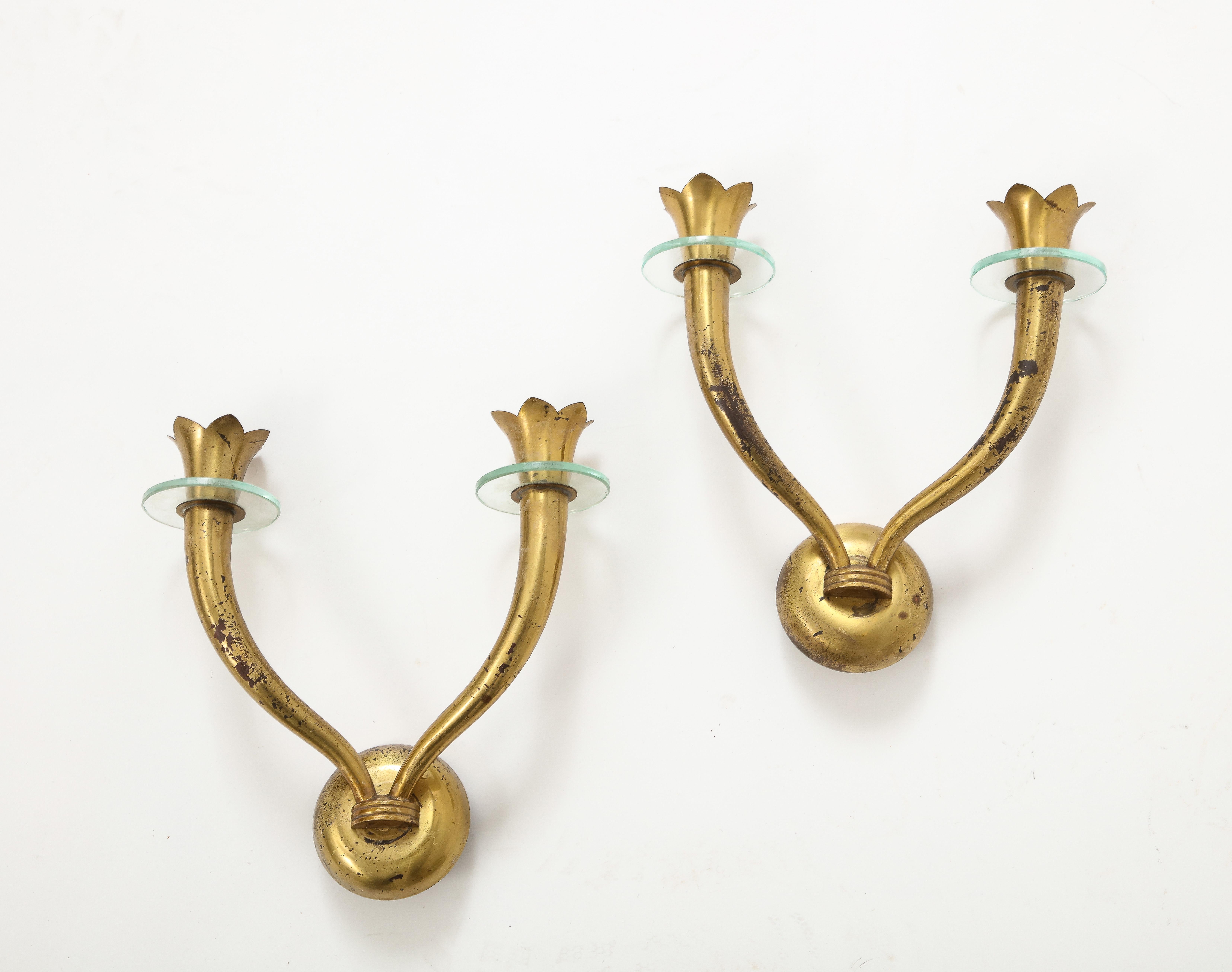 Pair of Brass and Glass Modernist Sconces Att. Emilio Lancia - Italy 1950s For Sale 4