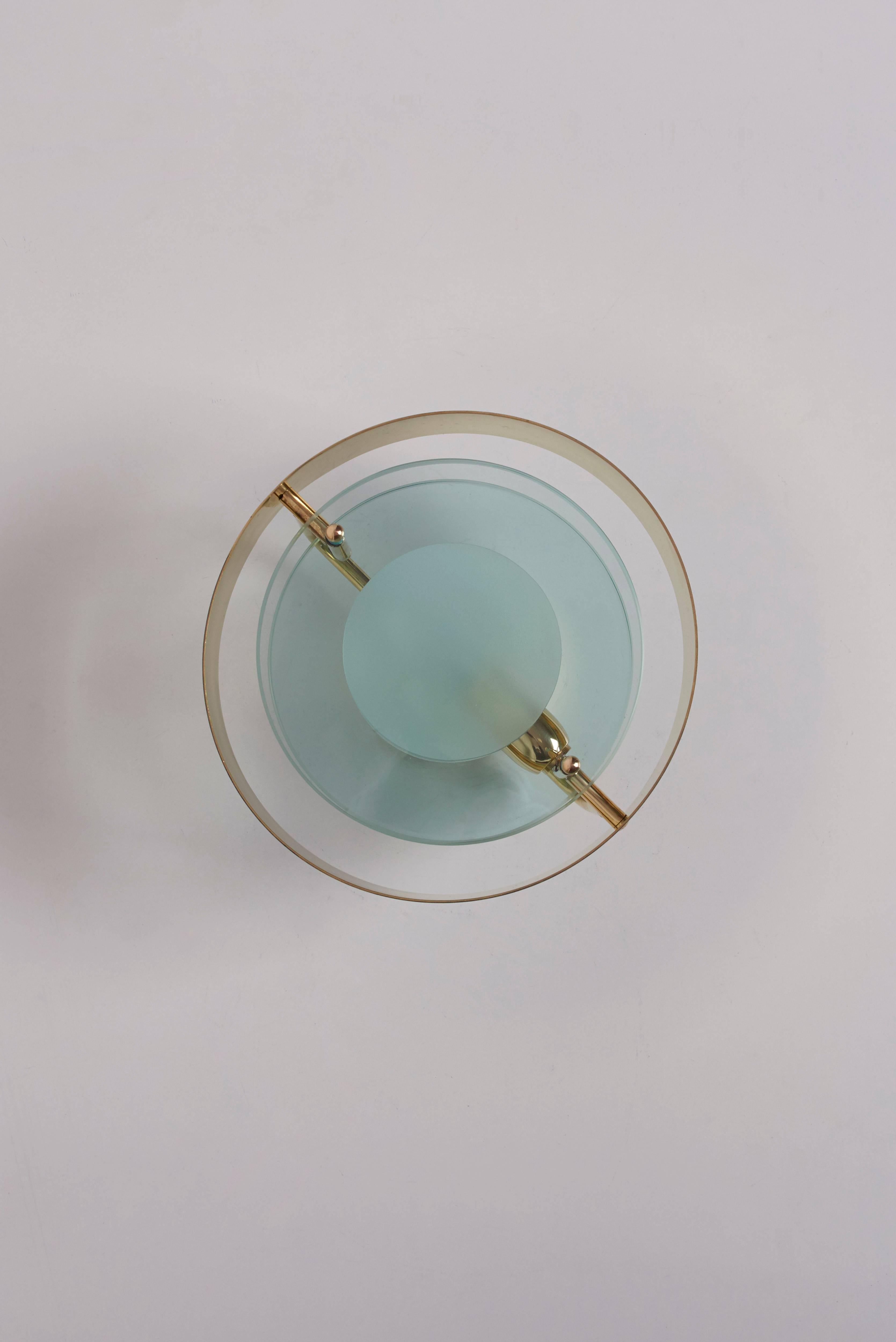 Paire d'appliques en laiton et verre à la manière de Max Ingrand et Fontana Arte en vente 2