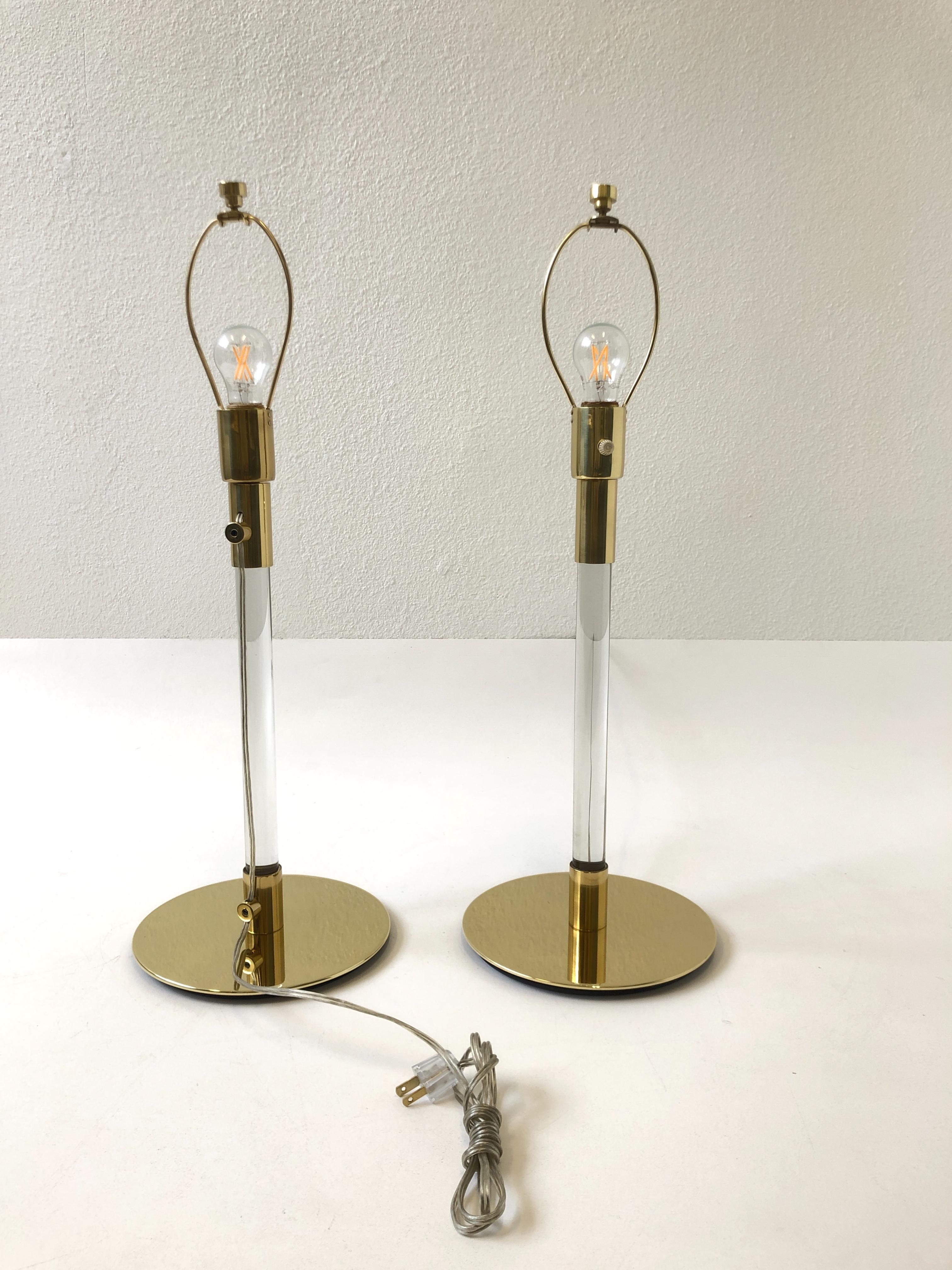 Late 20th Century Pair of Brass and Glass Table Lamp by Hansen Lamps For Sale