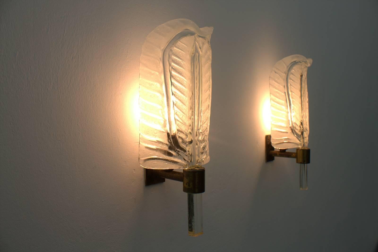 Pair of brass and glass wall sconces by Barovier Toso, 1950s.
Very good original condition.

   