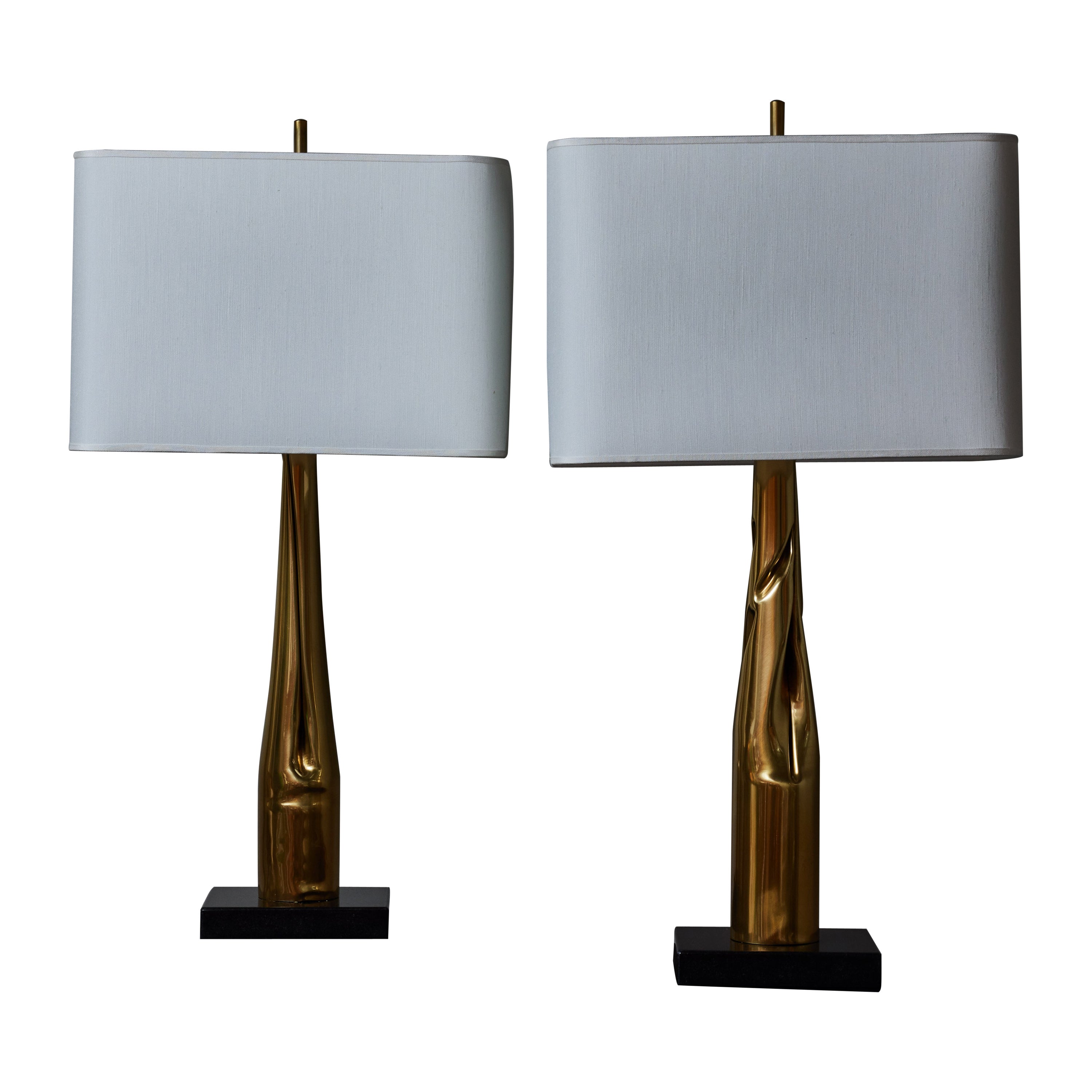 Coppia di lampade da tavolo in ottone e marmo di Esperia per Glustin Luminaires in vendita