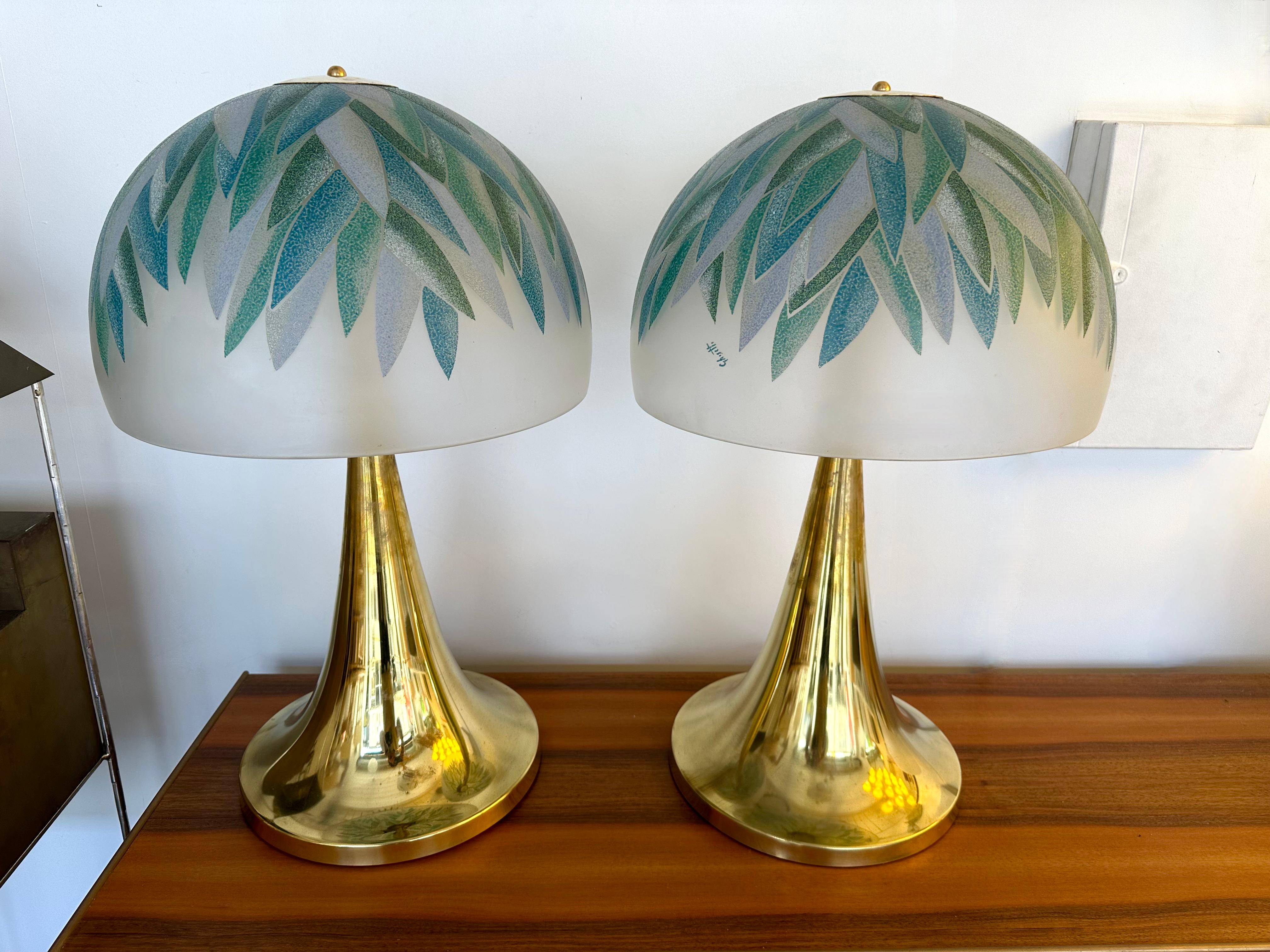 Mid-Century Modern Hollywood Regency Pair of palm tree satinated Murano glass shades with palm leaf decor green and blue and brass base by the murano italian design manufacture Ghisetti, signed on the glass. Famous design like Venini, Mazzega, La