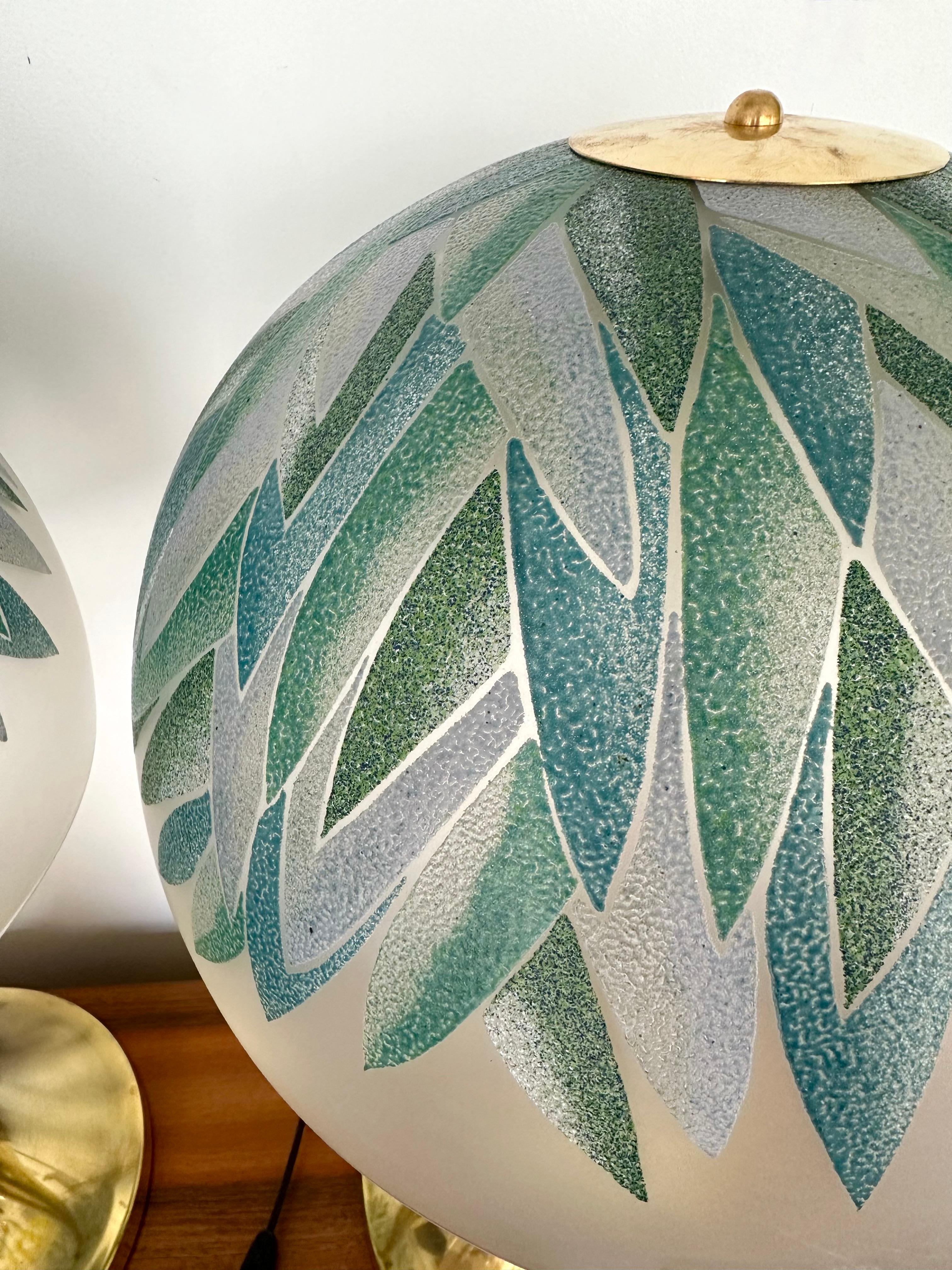 Pair of Brass and Murano Glass Palm Tree Shades Lamps by Ghisetti, Italy In Good Condition For Sale In SAINT-OUEN, FR