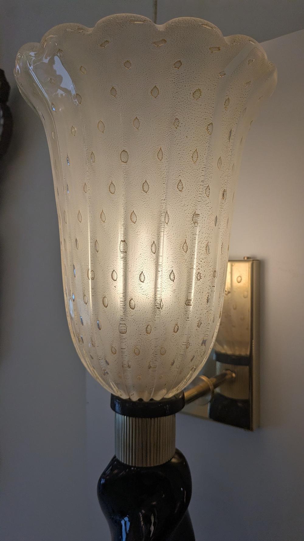 Paire d'appliques en laiton et verre de Murano en vente 6