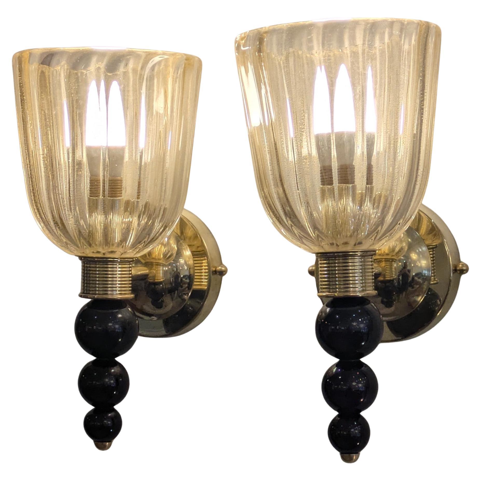 Paire d'appliques en laiton et verre de Murano