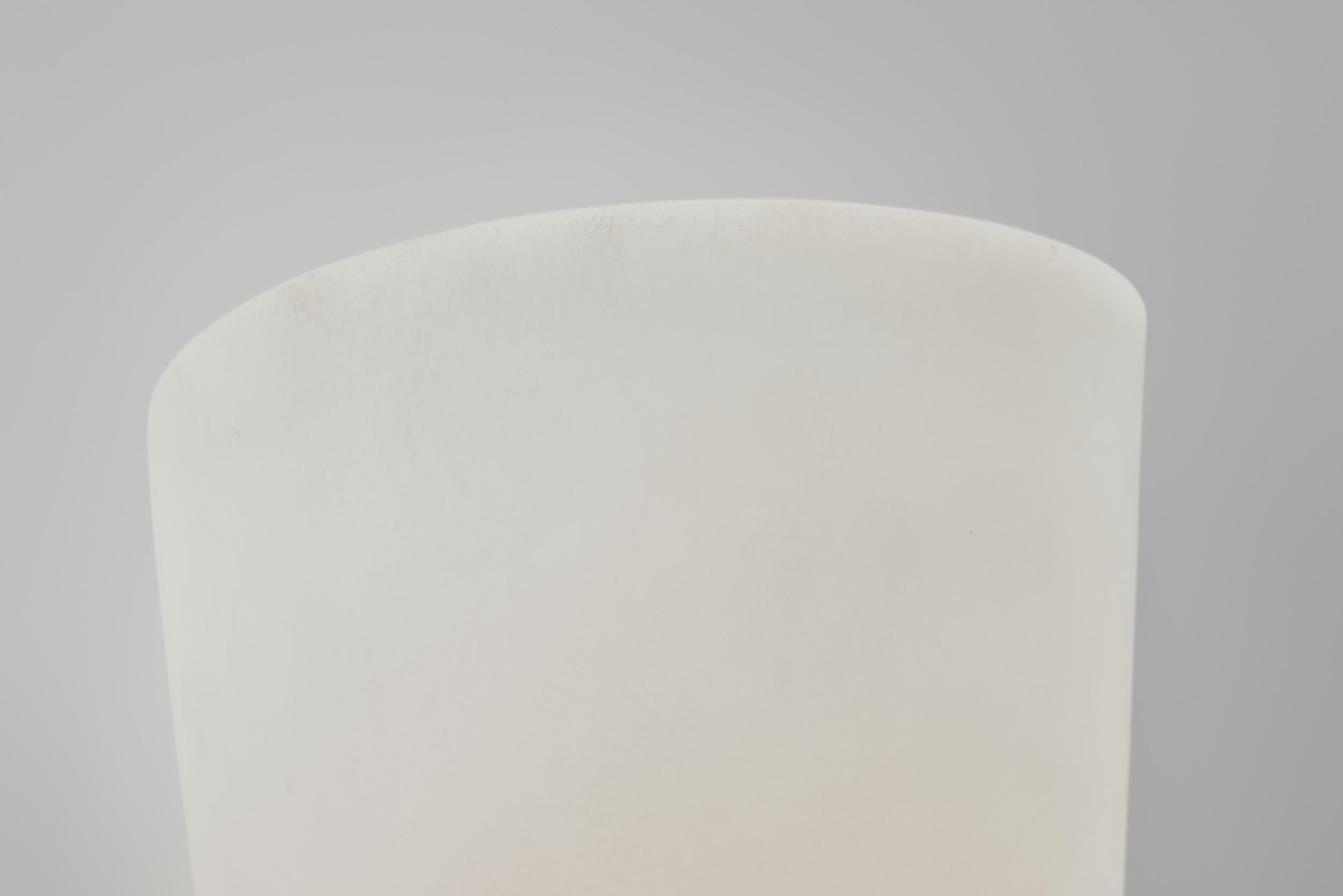 Ein Paar Wandlampen aus Messing und Opalglas von Gino Sarfatti, Italien 1950er Jahre im Angebot 8