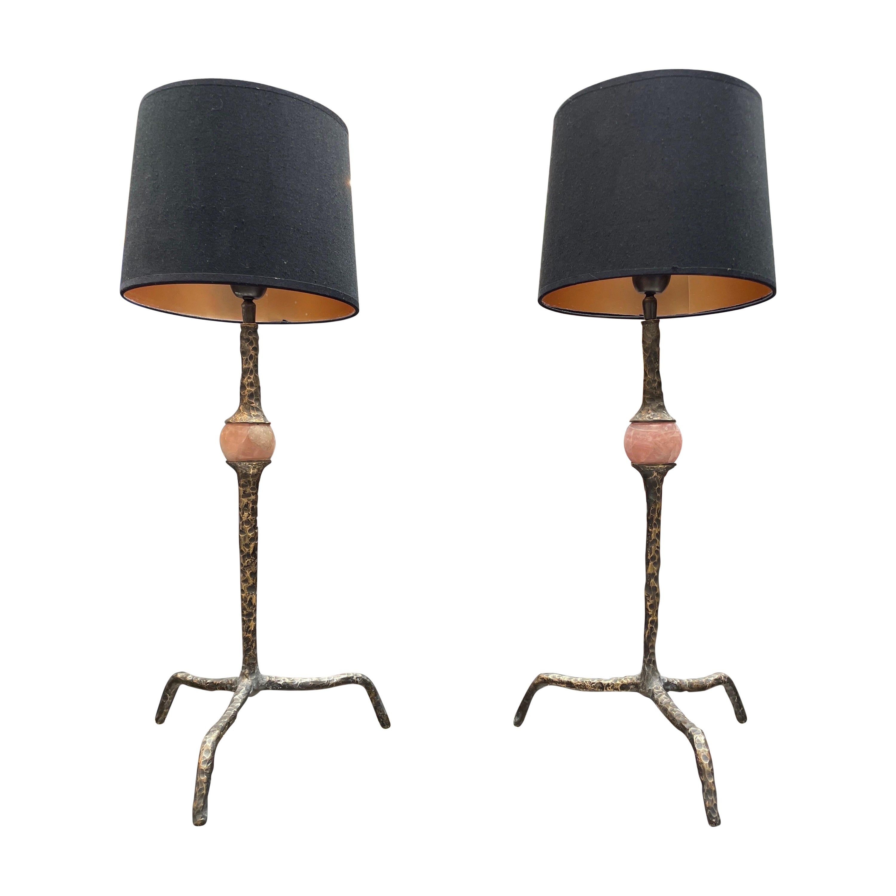 Paire de lampes de bureau organiques en laiton et quartz