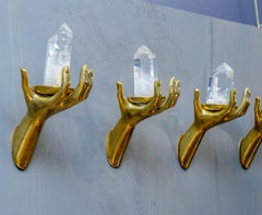 Paire de sculptures murales en laiton et cristal de roche